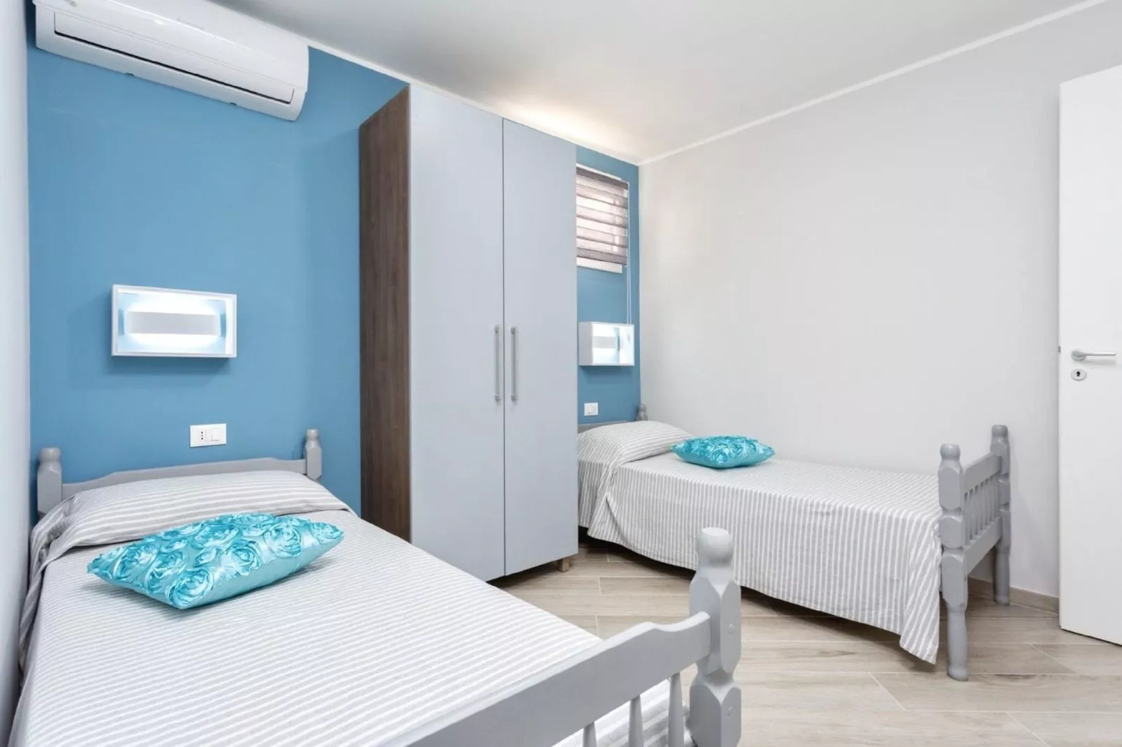 Elena Sei-Bedroom