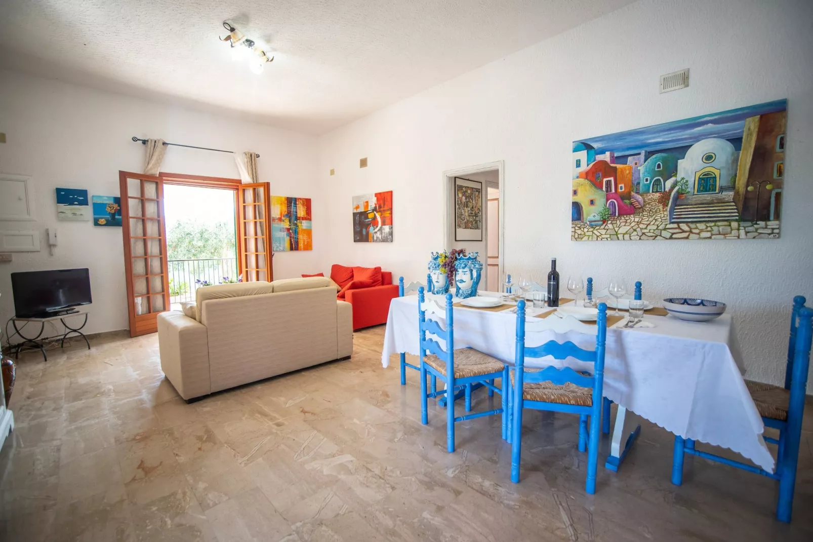 La Vela Sei-Dining room