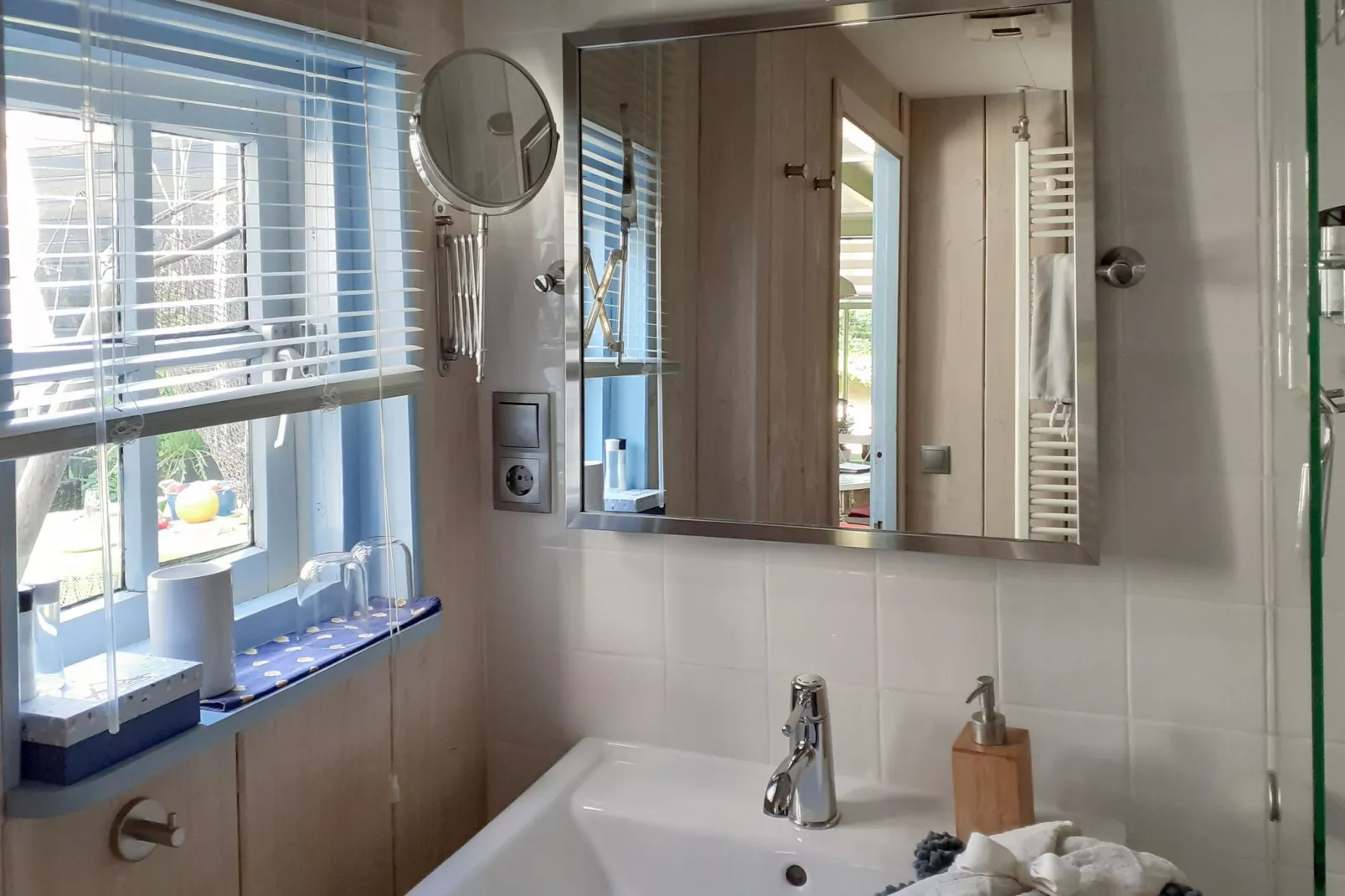 Edammer Vissershuisje-Bathroom