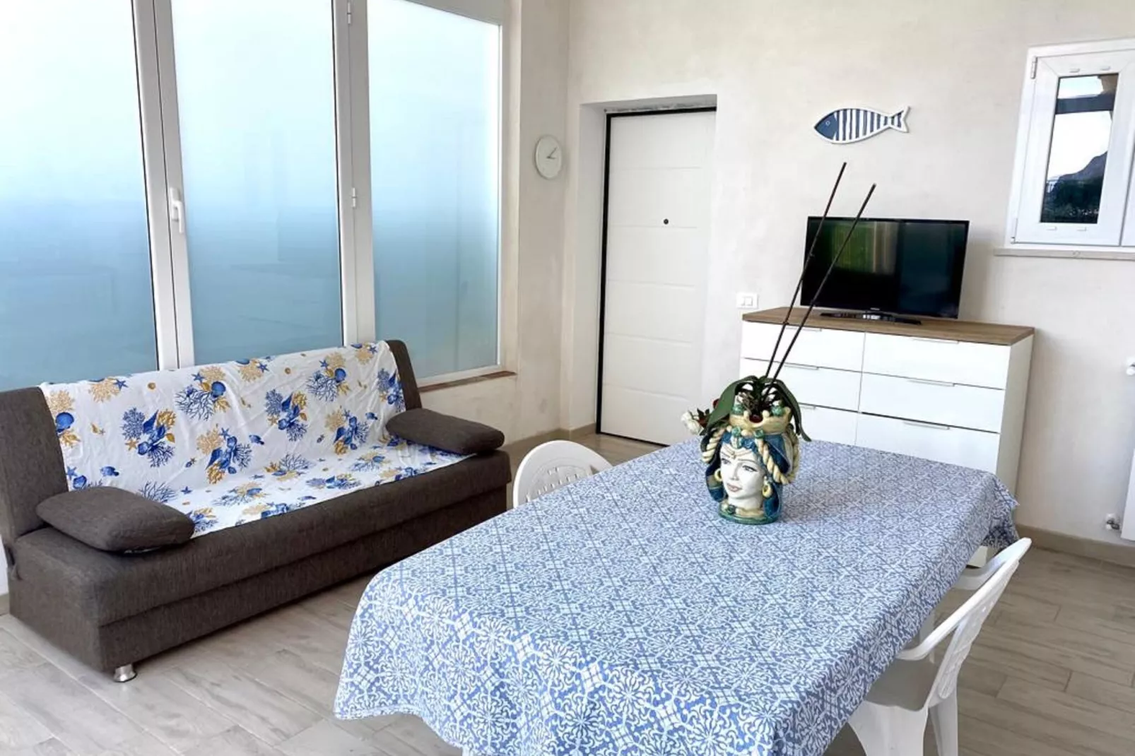 Appartamento Solanto Mare-Wohnzimmer
