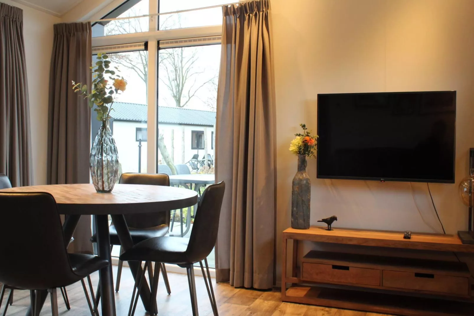 Resort De IJssel Eilanden 2-Living room