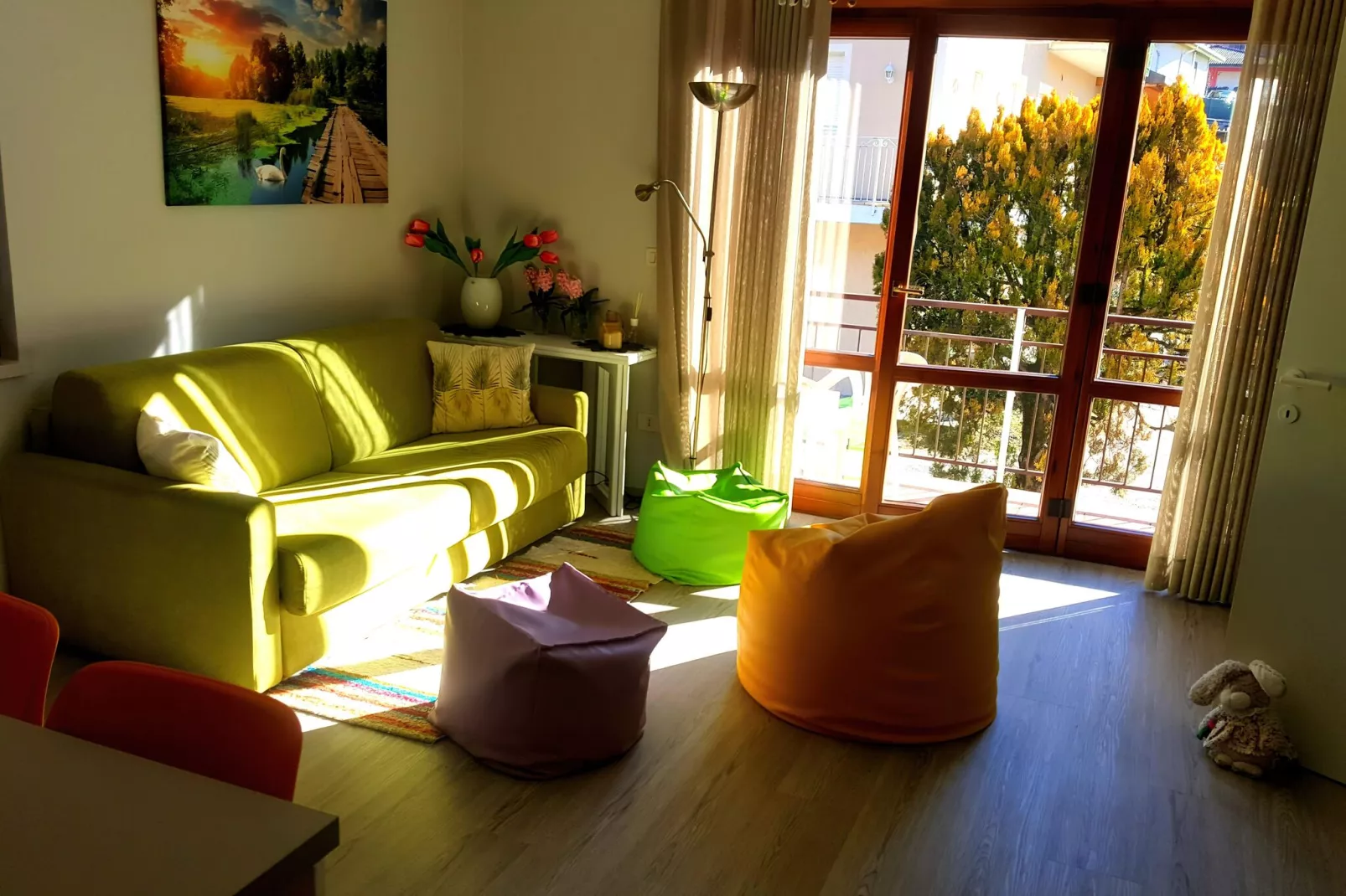 Alex Home 2-Living room
