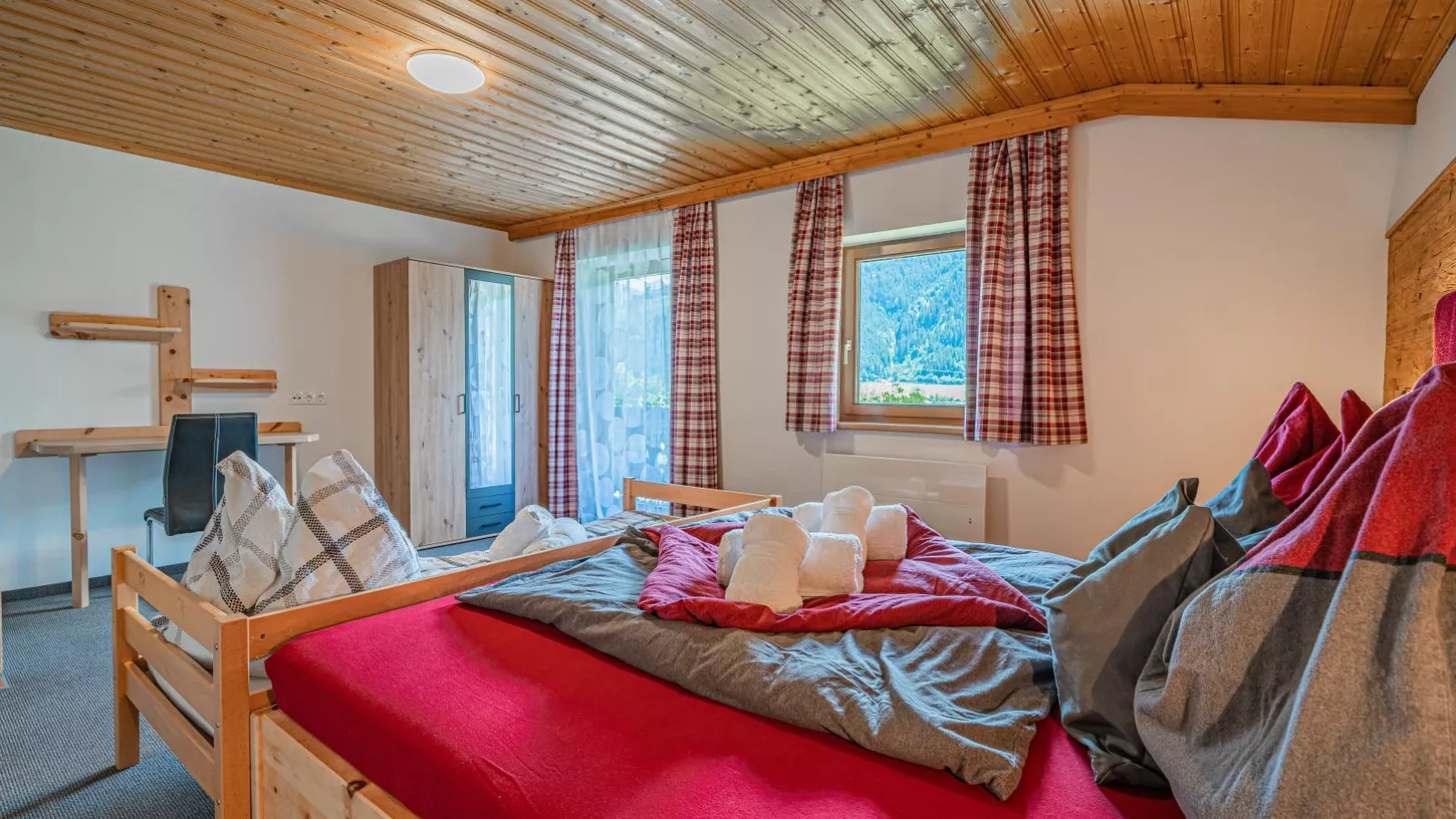 Strasshof-Bedroom