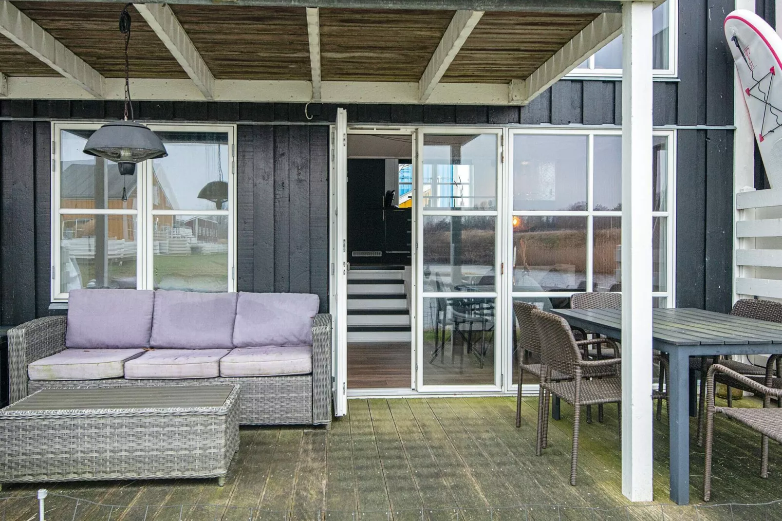 4 room,2 levels-View
