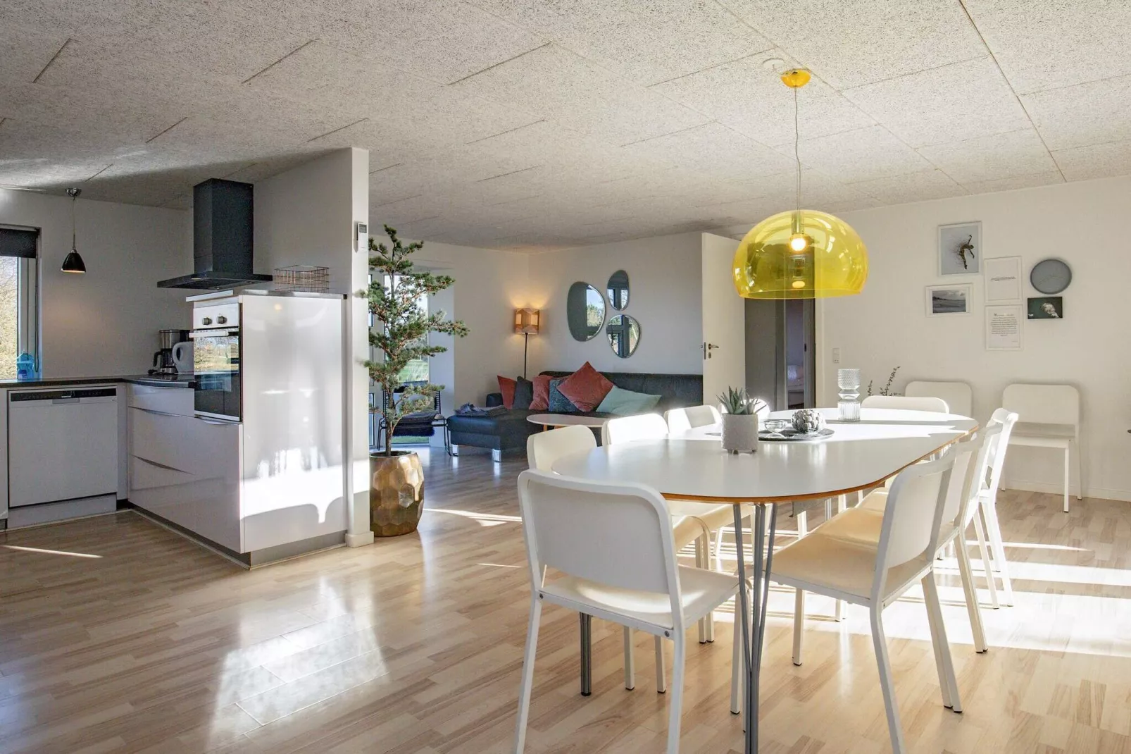 Luxury Retreat with Pool - By Traum Ferienwohnungen-Indoor