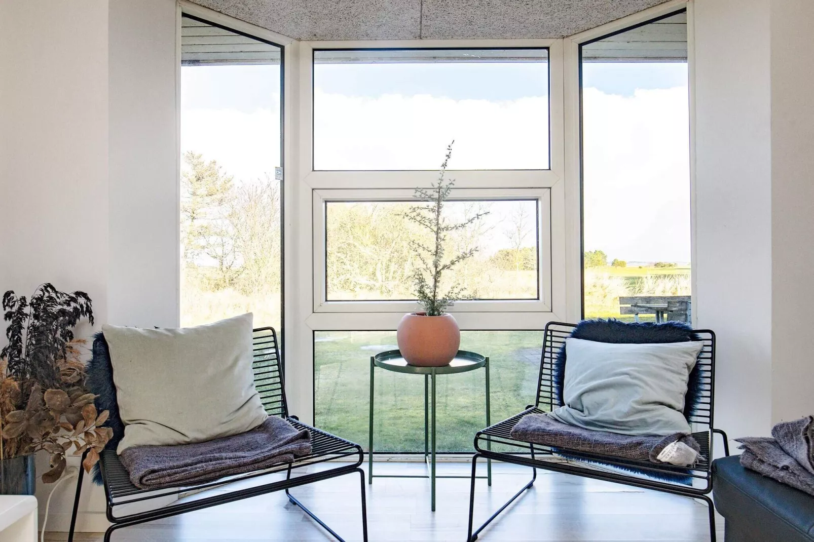 Luxury Retreat with Pool - By Traum Ferienwohnungen-Indoor