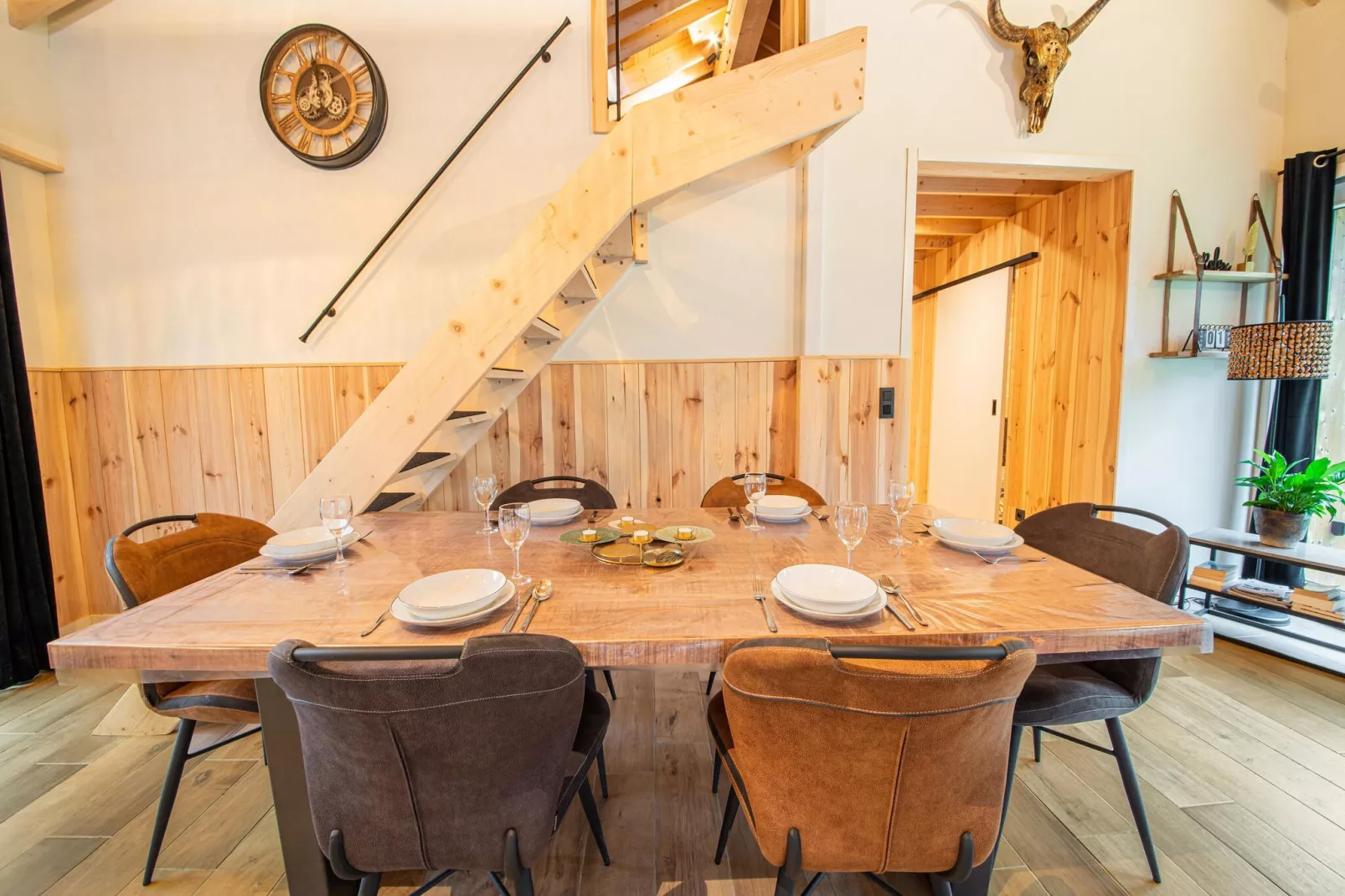 Chalet Interwood d'Oré-Dining room