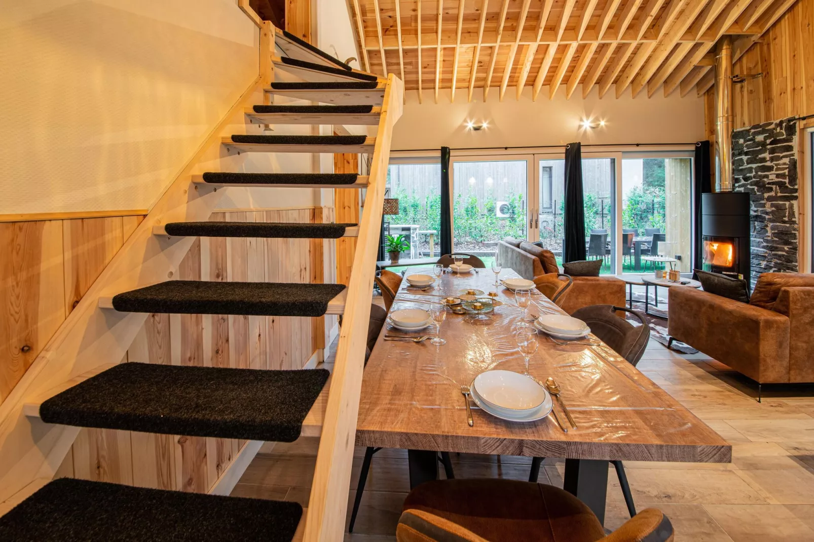 Chalet Interwood d'Oré-Dining room