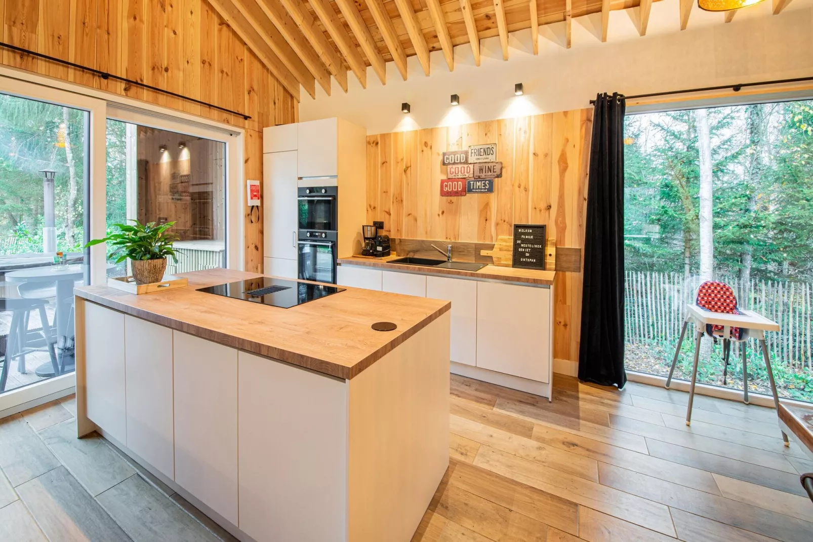 Chalet Interwood d'Oré-Kitchen