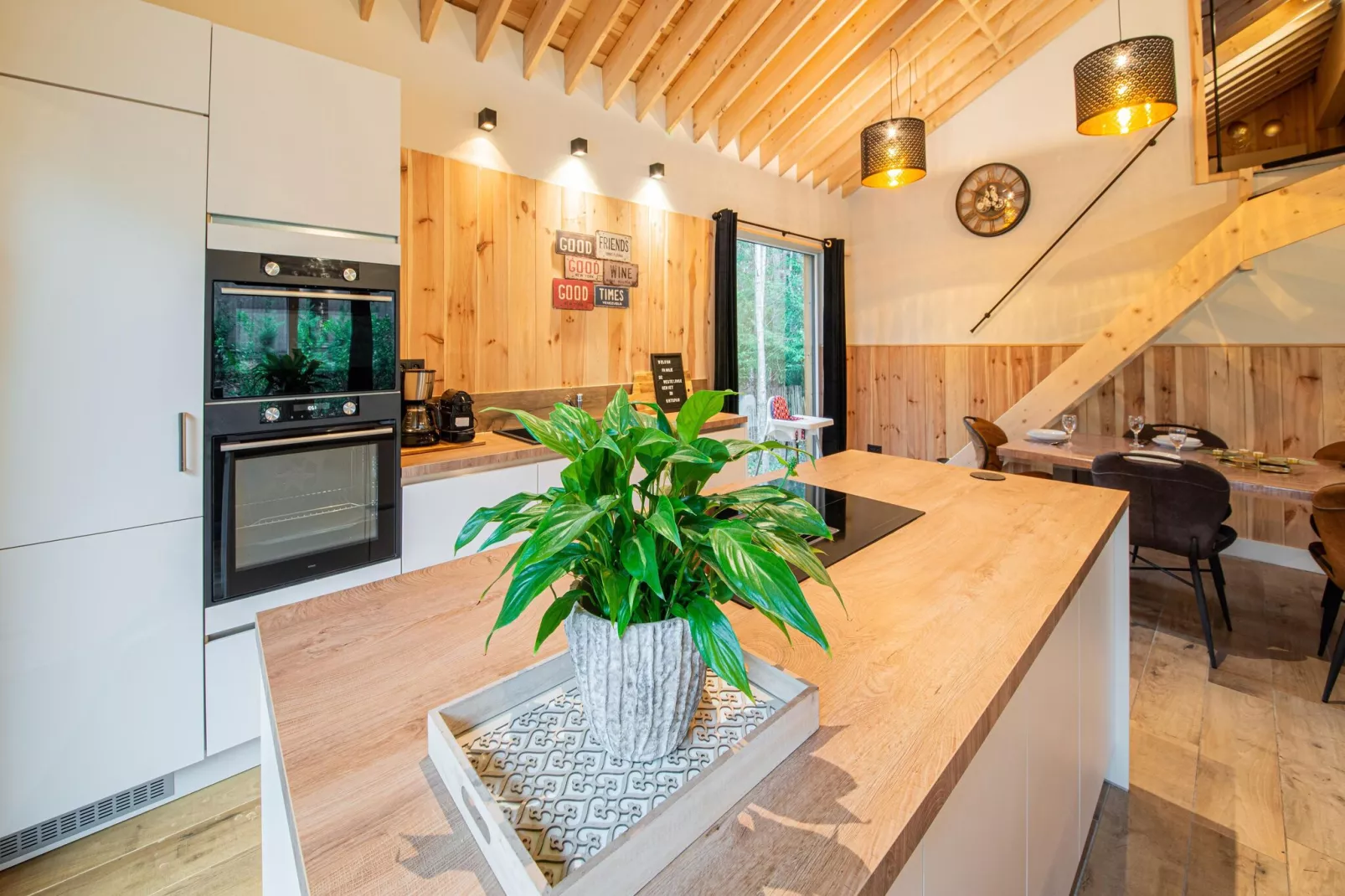 Chalet Interwood d'Oré-Kitchen