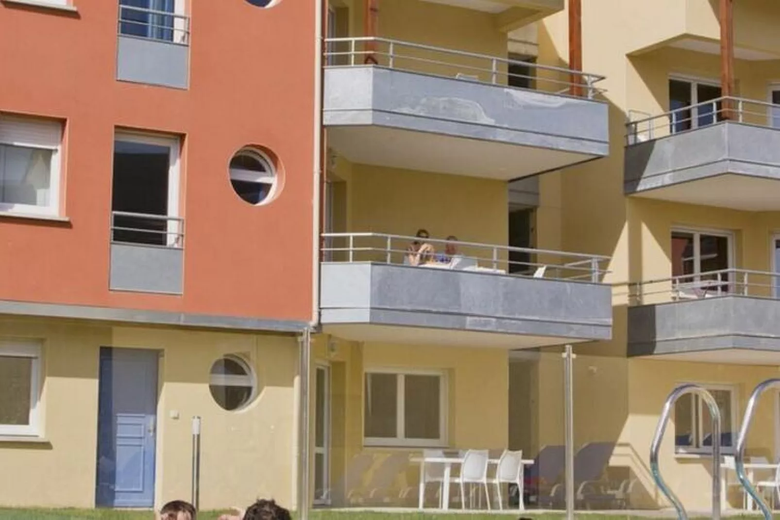Residence Les Isles de Sola Grandcamp // T3 BALCON / 3 pcs 50 à 60 m2 T3 AVEC balcon ou terrasse-Outdoor