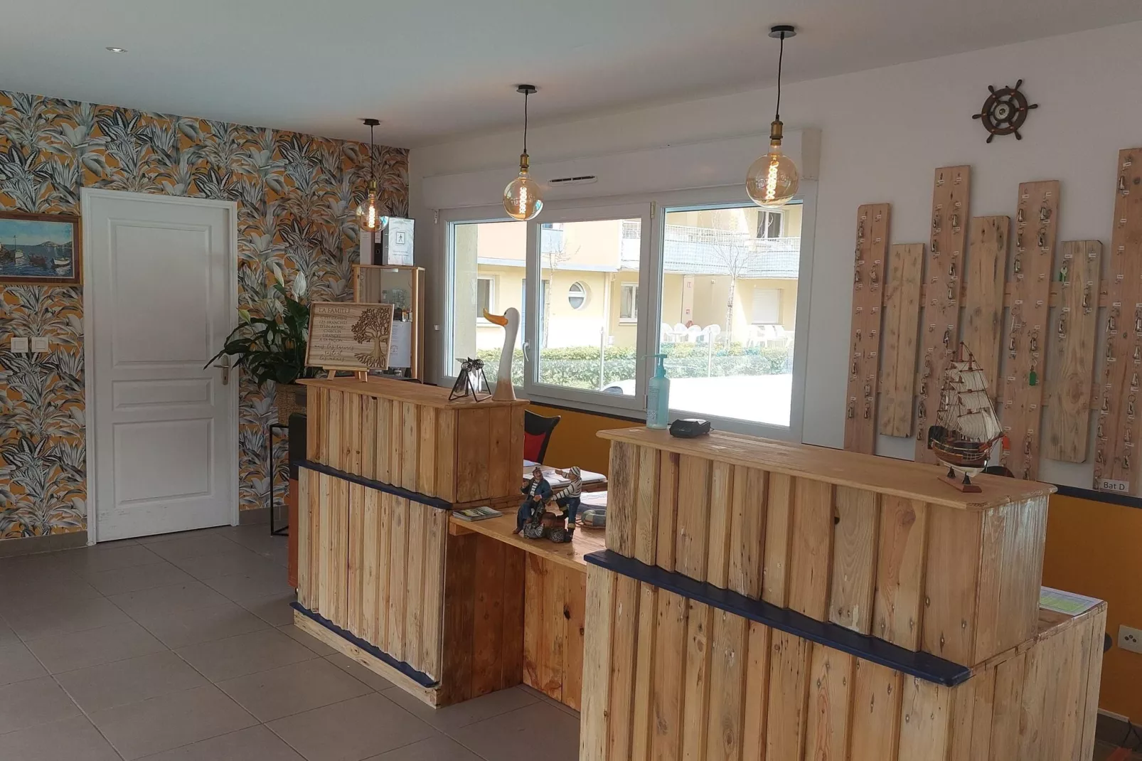 Residence Les Isles de Sola Grandcamp // T3 BALCON / 3 pcs 50 à 60 m2 T3 AVEC balcon ou terrasse-Park facilities