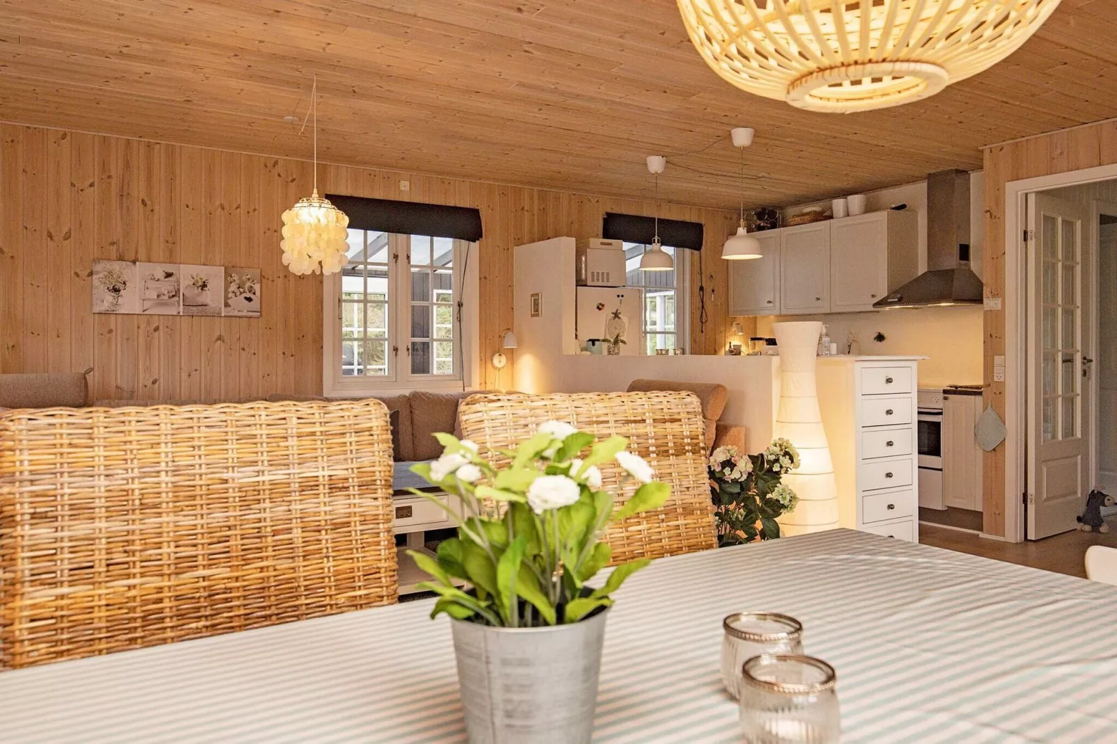 6 person holiday home in Blåvand-Indoor