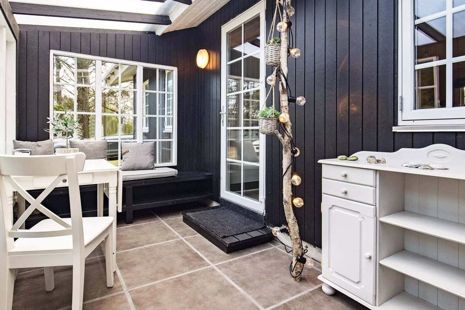 6 person holiday home in Blåvand-Indoor