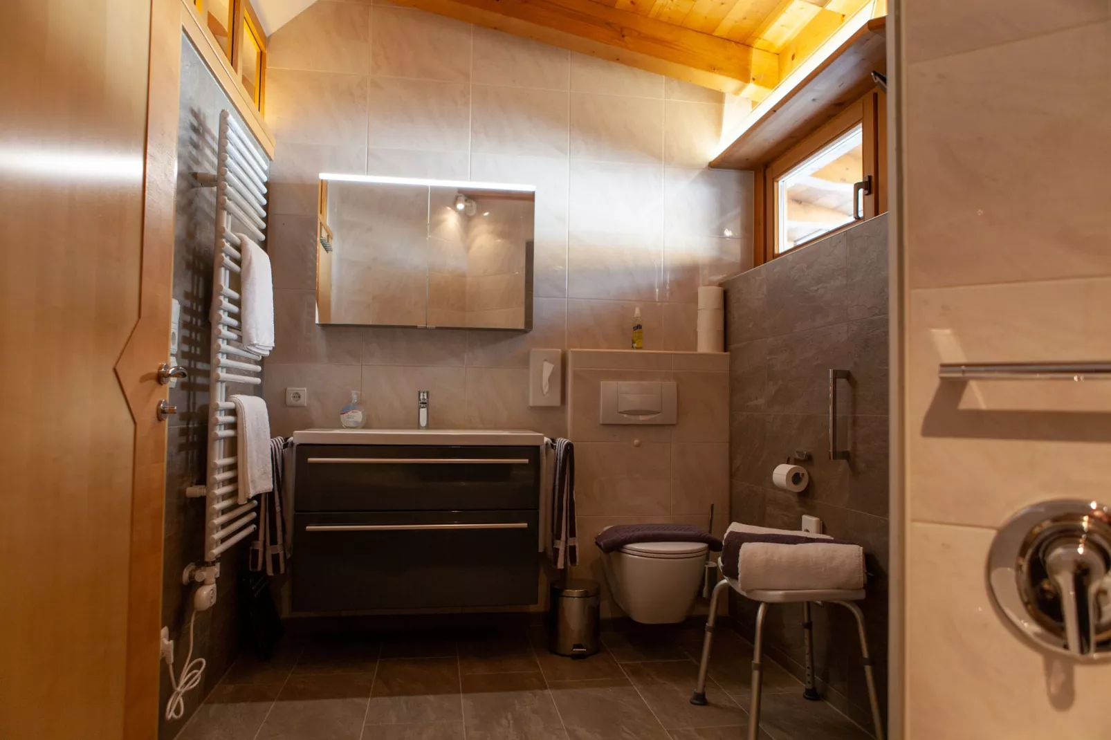Lehner Schlössl-Bathroom