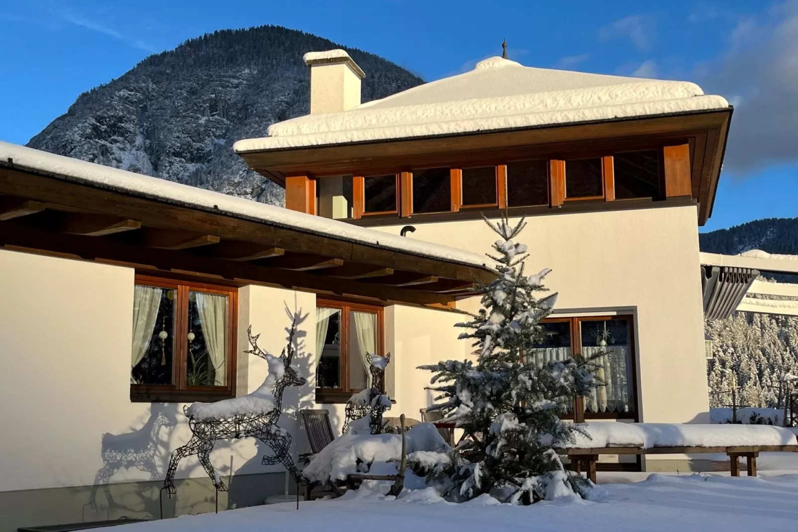 Lehner Schlössl-Exterior winter