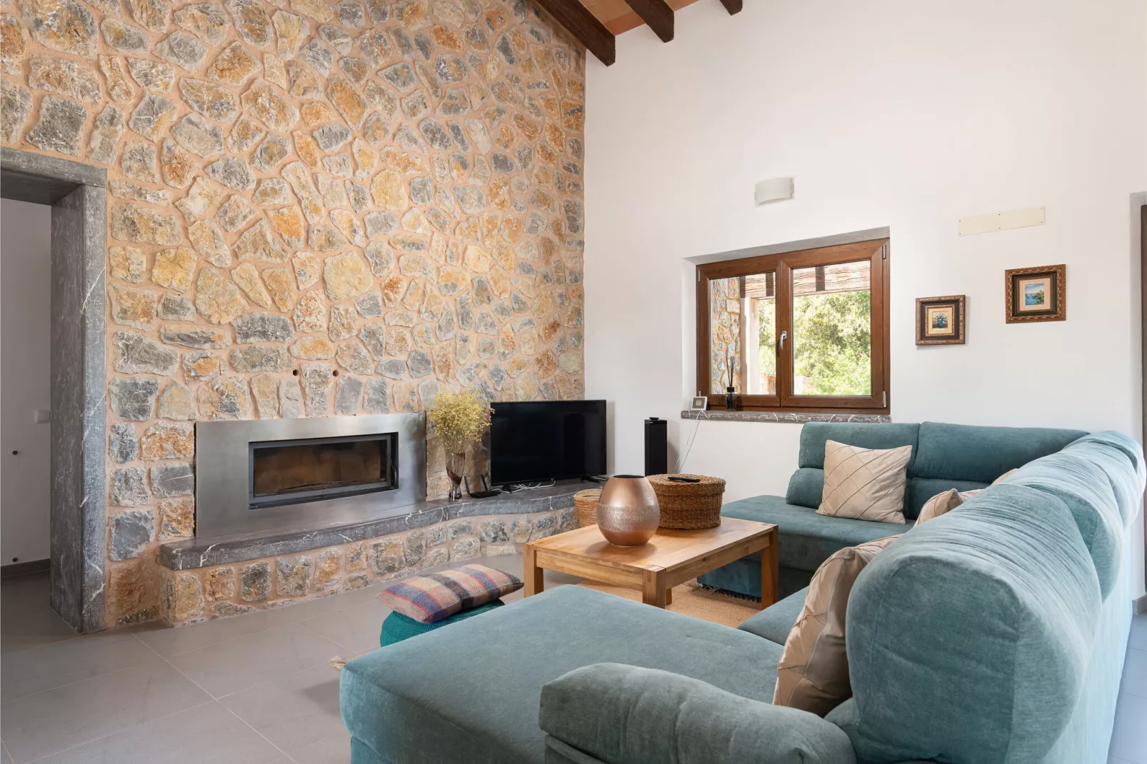 Bellpuig-Exterior summer