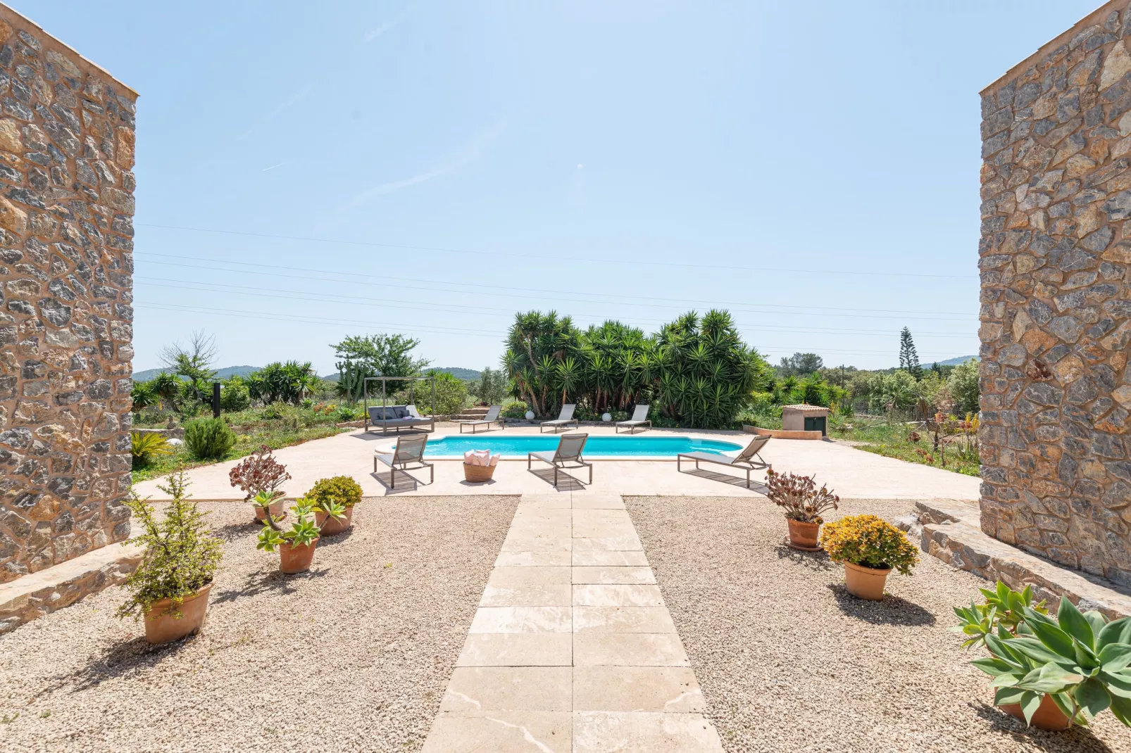 Bellpuig-Exterior summer