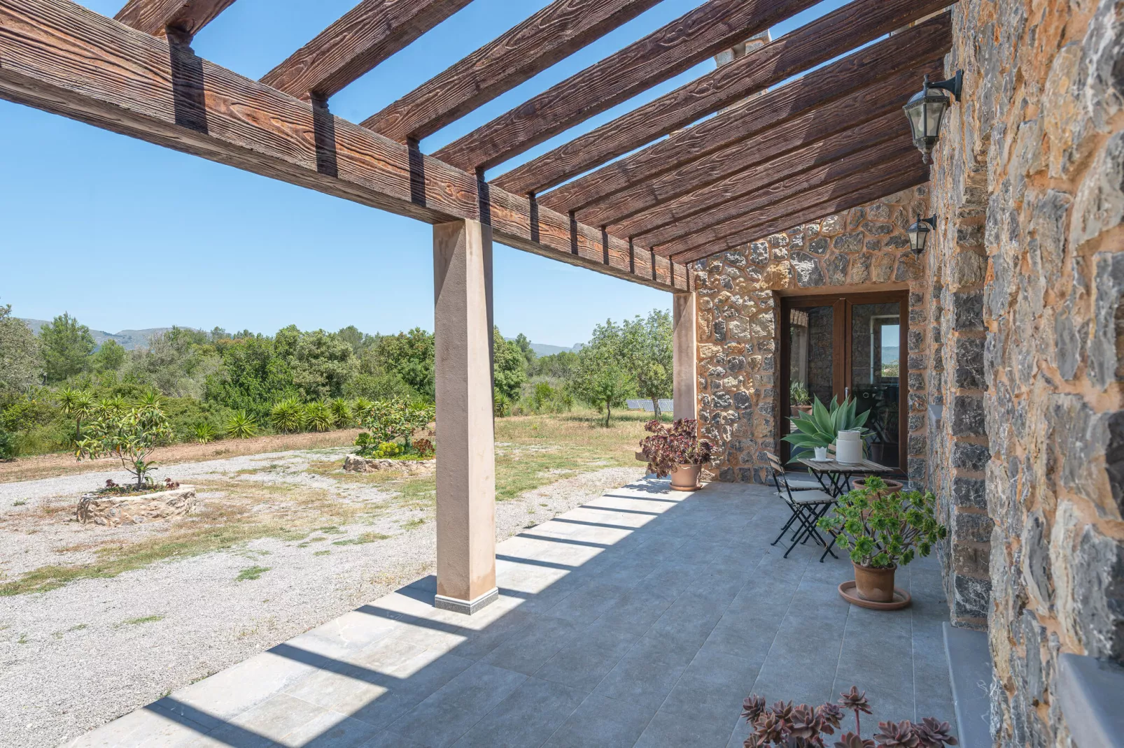 Bellpuig-Exterior summer