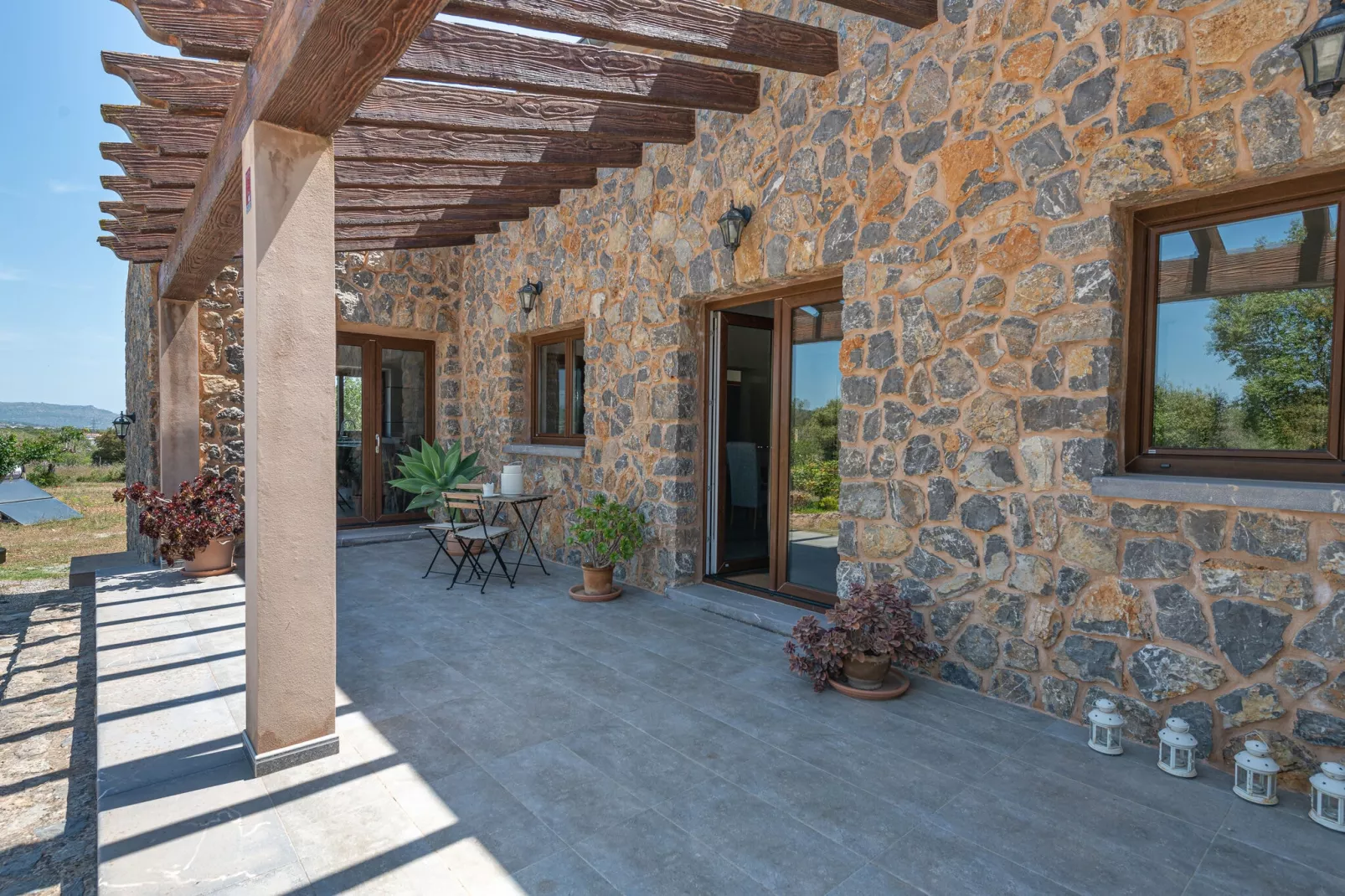 Bellpuig-Exterior summer