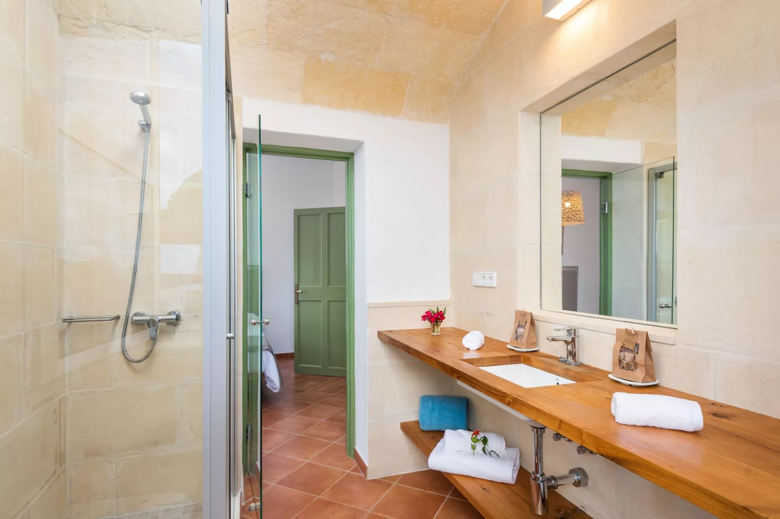 Casa Rural Llucasaldentet-Bathroom