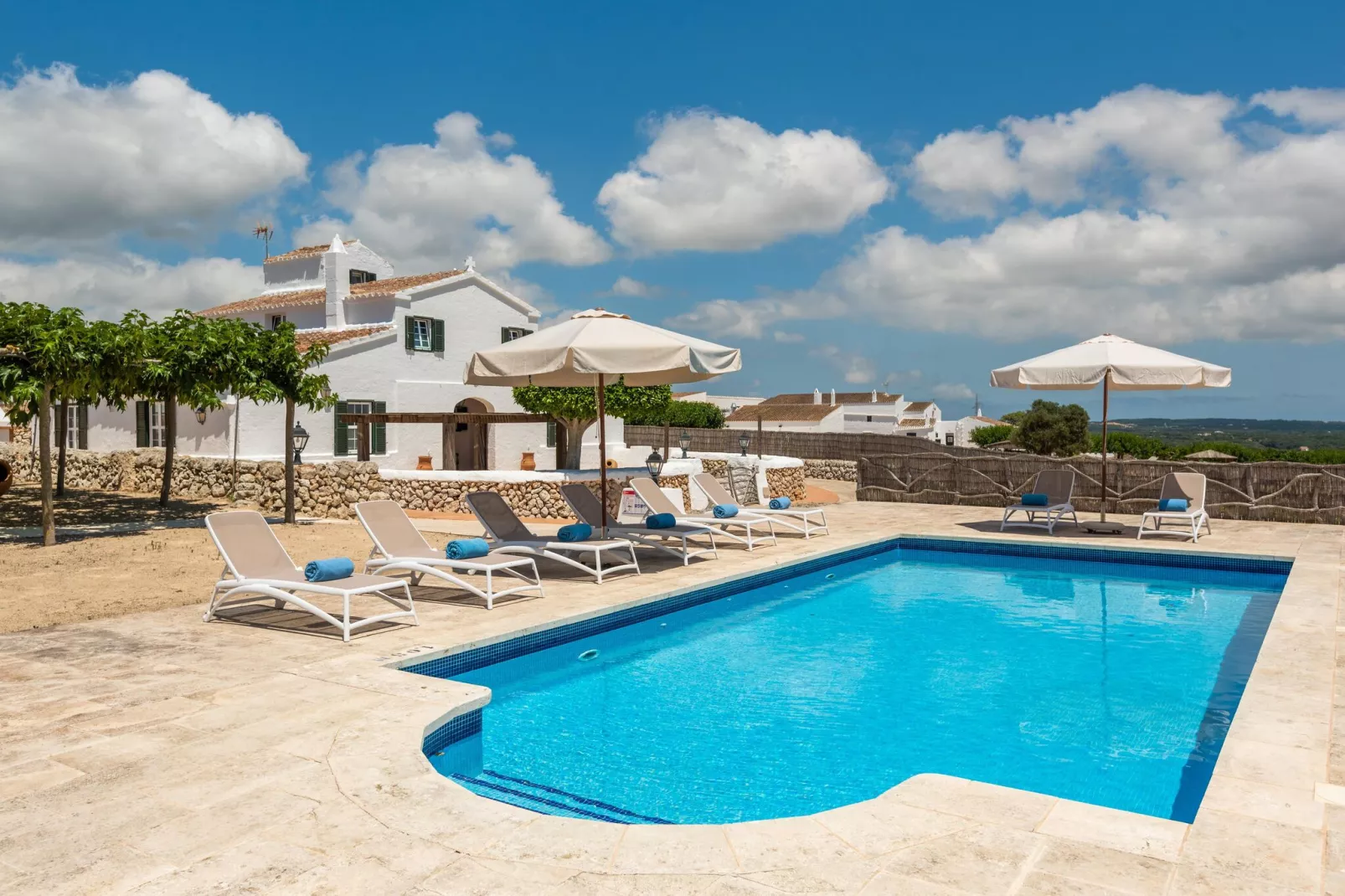Casa Rural Llucasaldentet-Pool