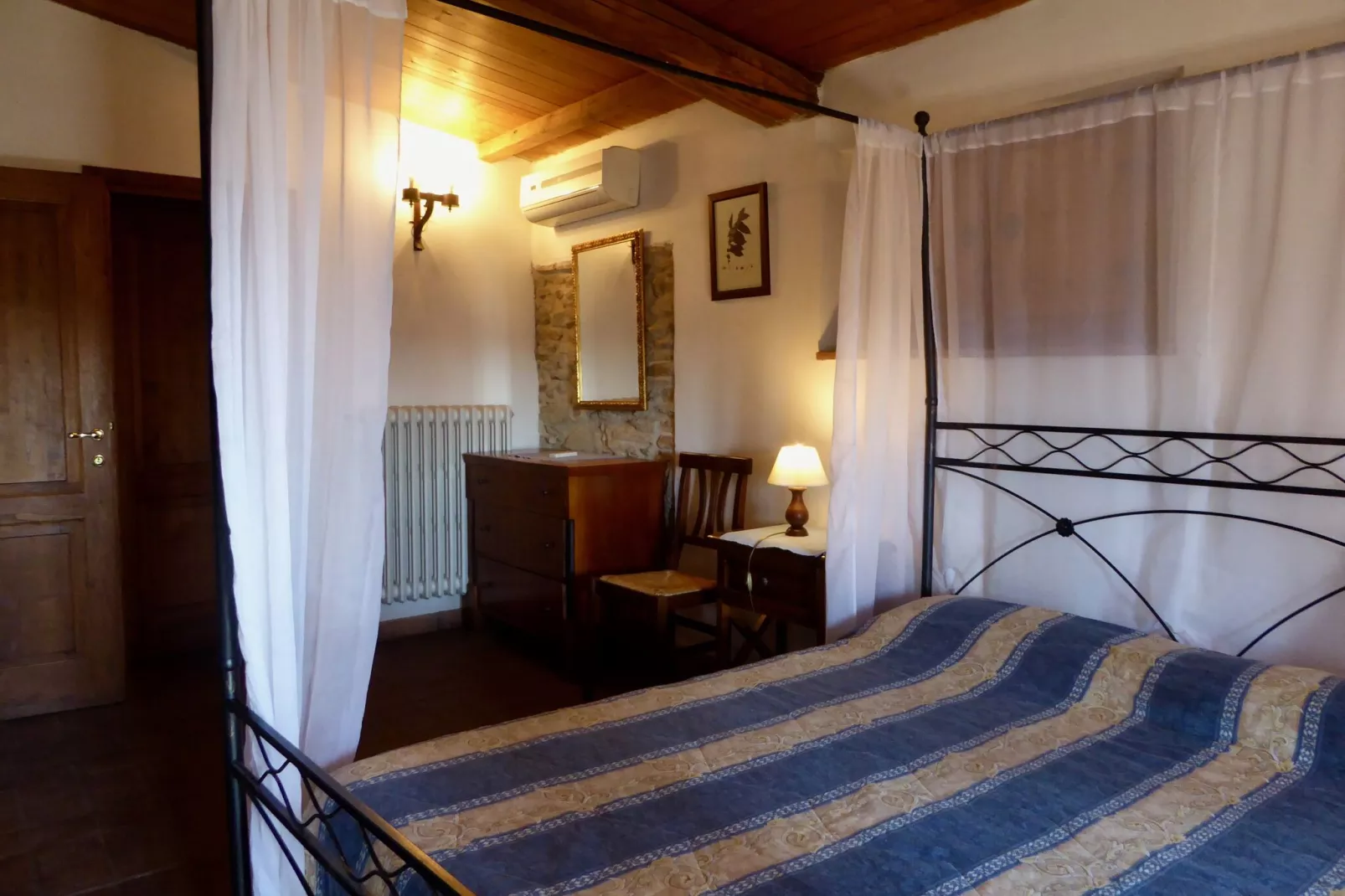 Il Castello del Cardinale-Bedroom