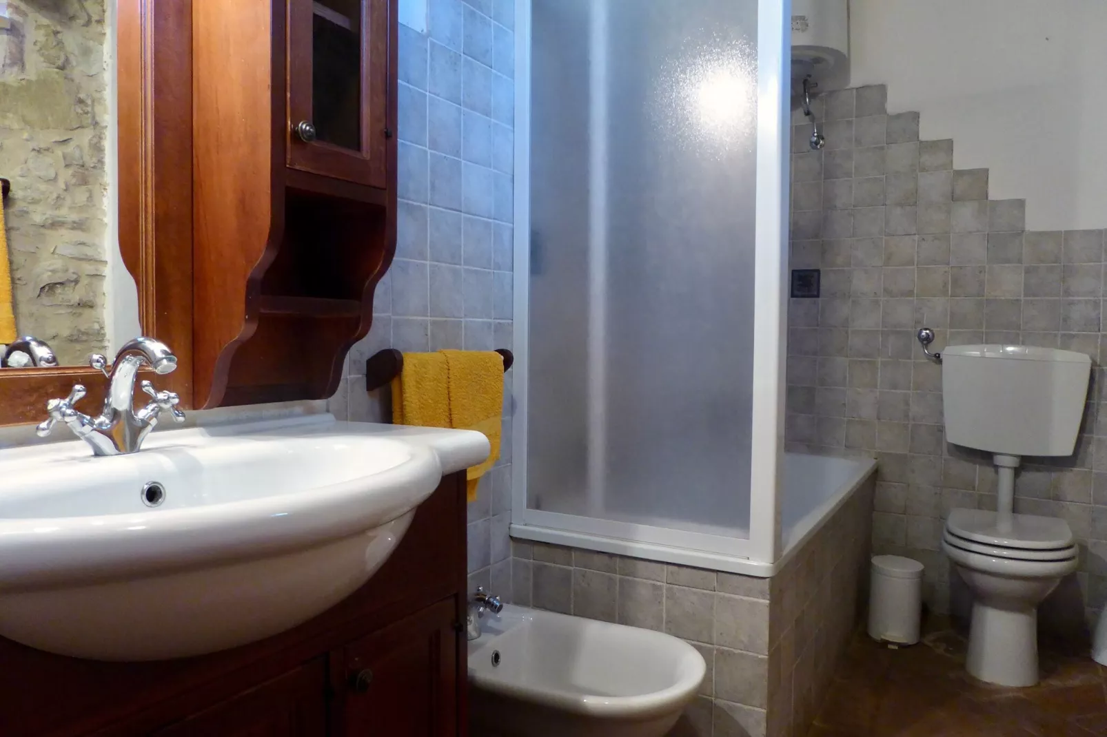 Il Castello del Cardinale-Bathroom