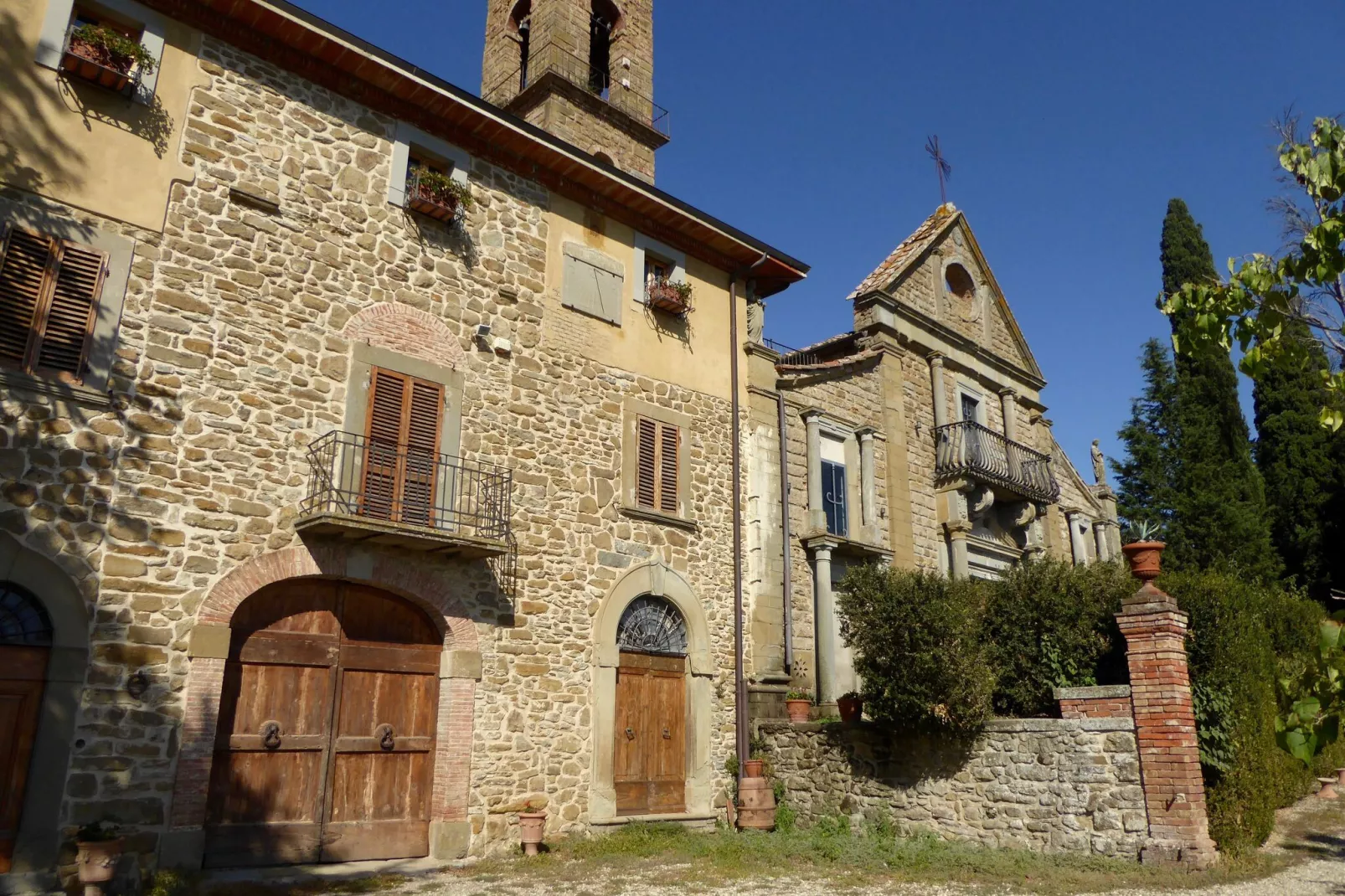 Il Castello del Cardinale-Exterior summer
