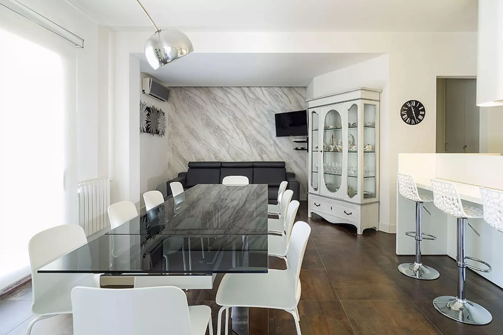 Agora Dodici-Dining room