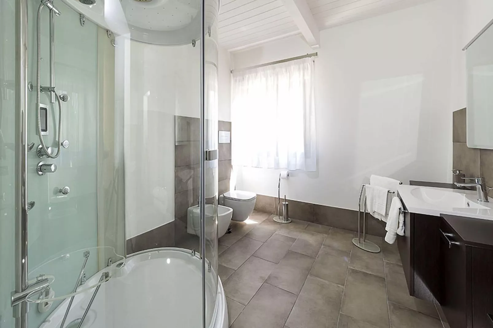 Agora Dodici-Bathroom
