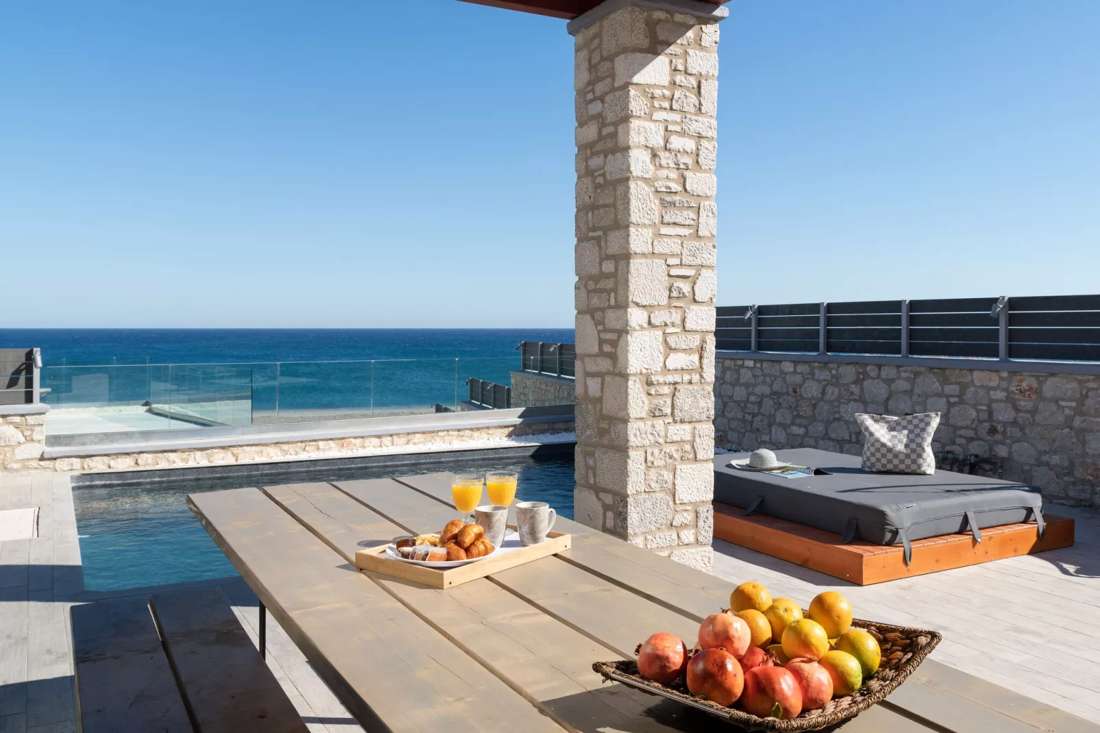 Villa Lachania-6-bedroom - Villa 4-Balcon-terrasse