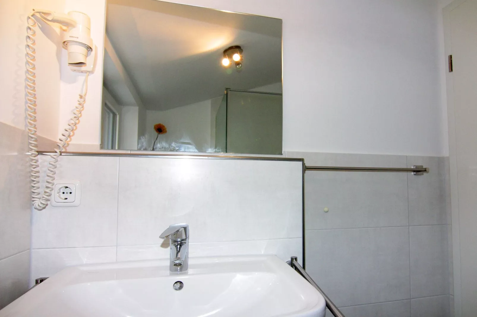 Doppelhaushälfte Luv in Zingst-Bathroom