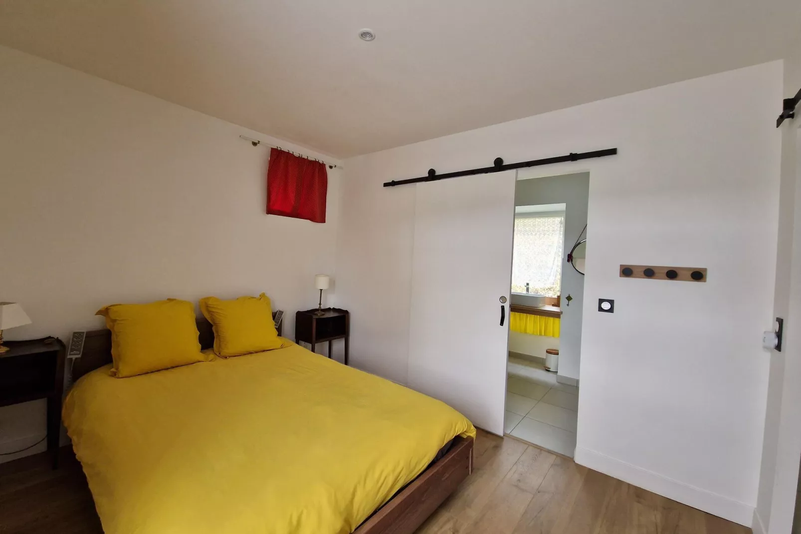 Between land and sea holiday home in the hinterland of the bay of Morlaix-Bedroom