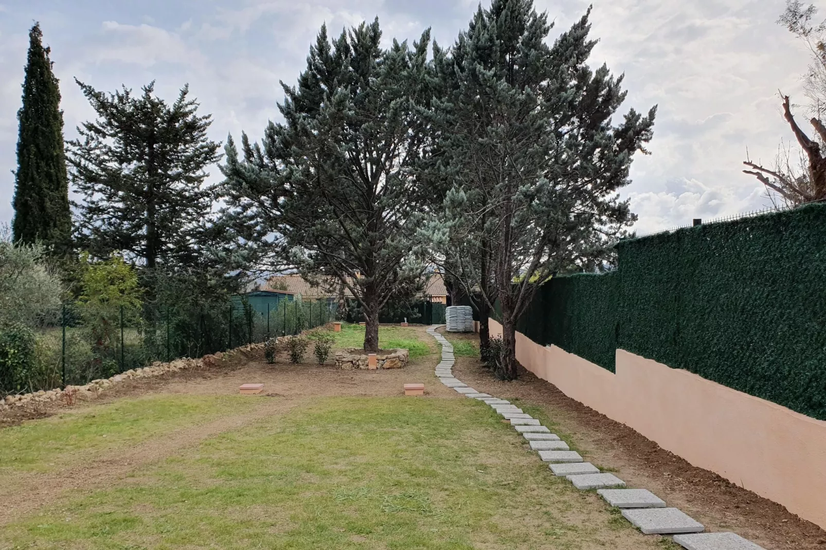 VILLA JEN'UKA-Gardens summer