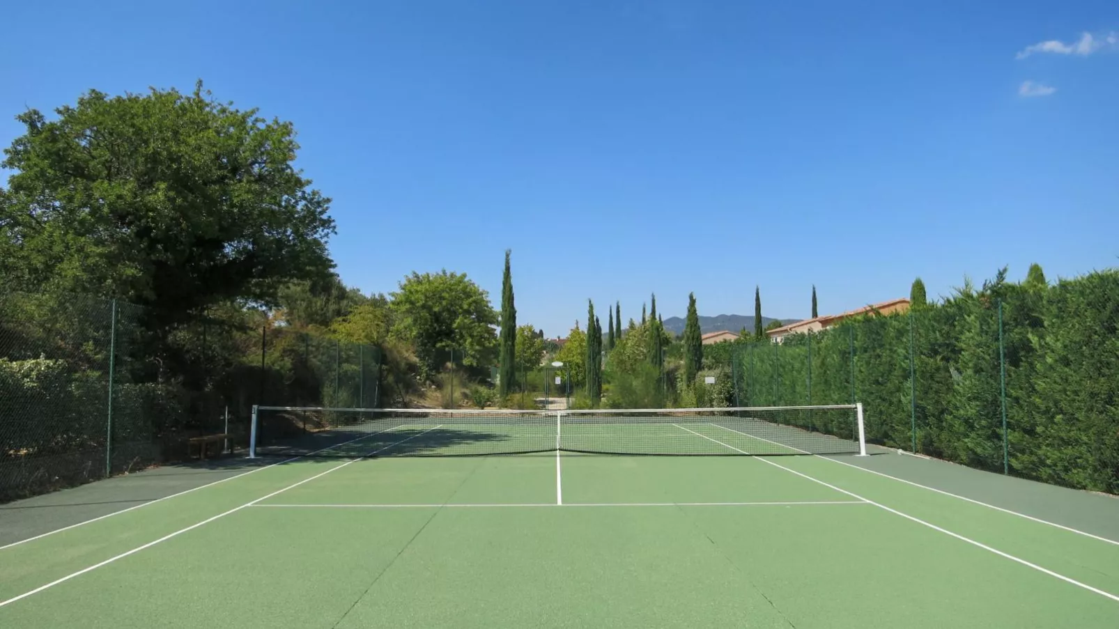 Les Burons-Areas summer 1km