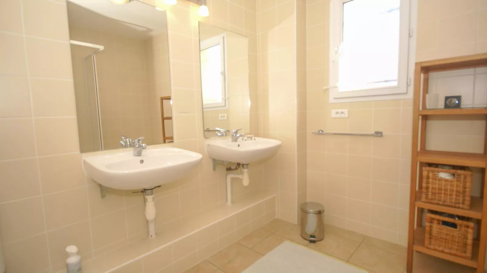 Les Burons-Bathroom