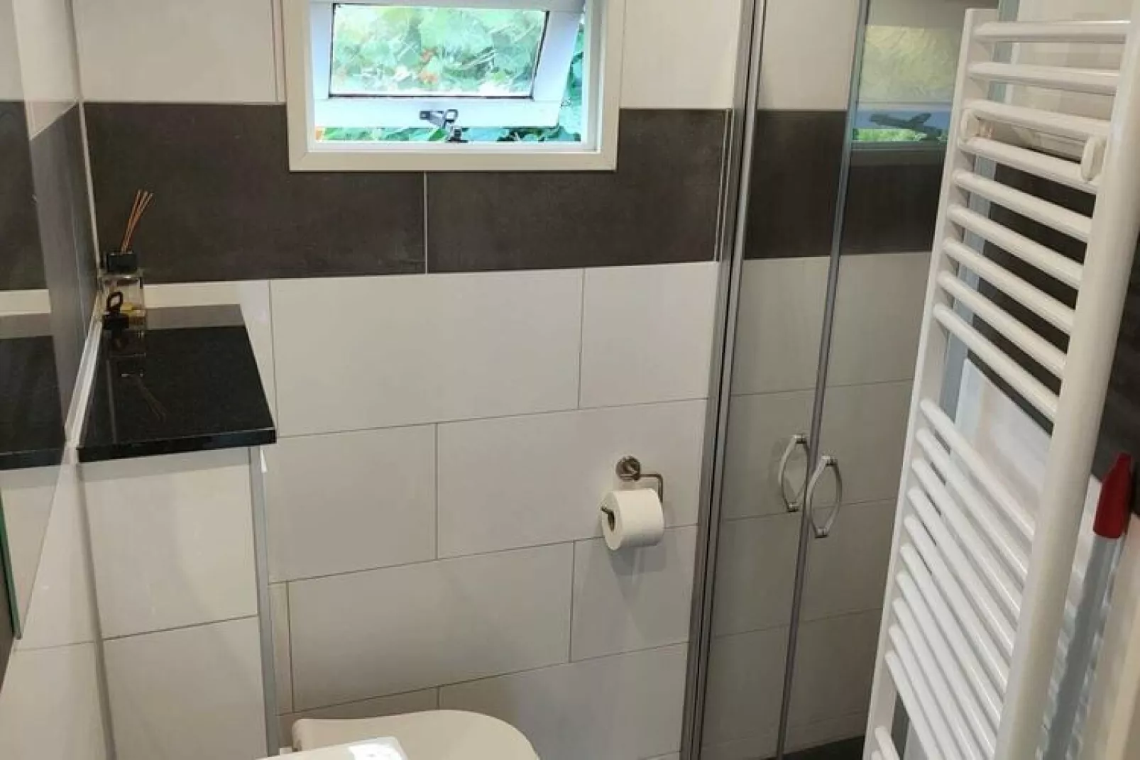 De Veluwse Kip-Bathroom