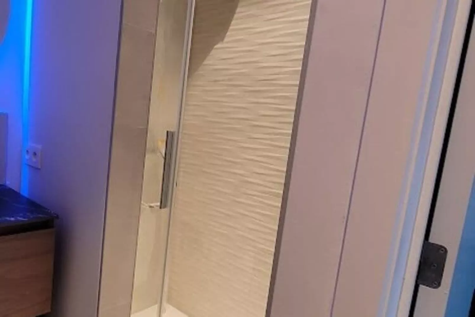 D'Ereplatse comfortkamer-Badezimmer