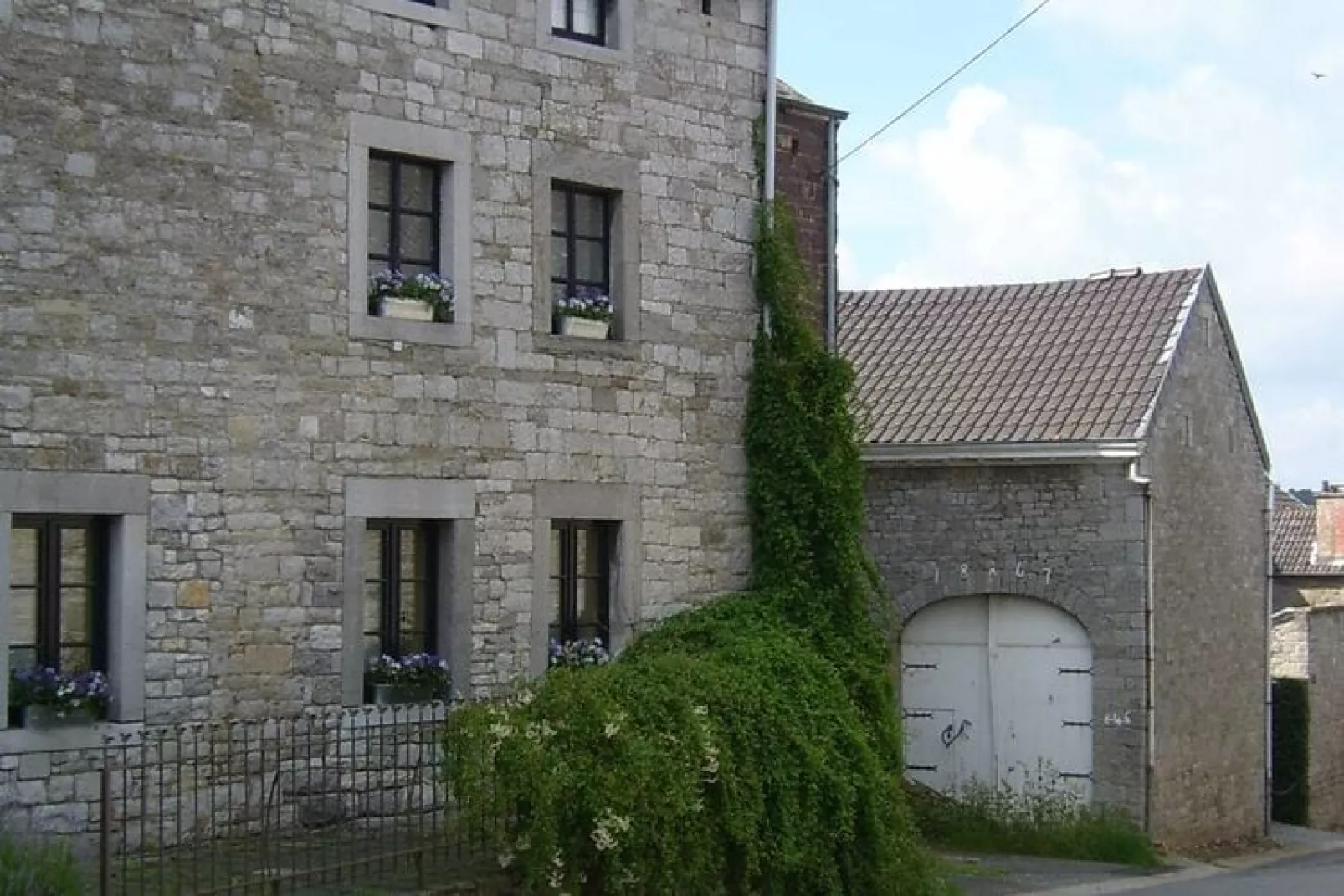 Magnifique maison de vacances avec piscine intérieur-Nicht getaggt