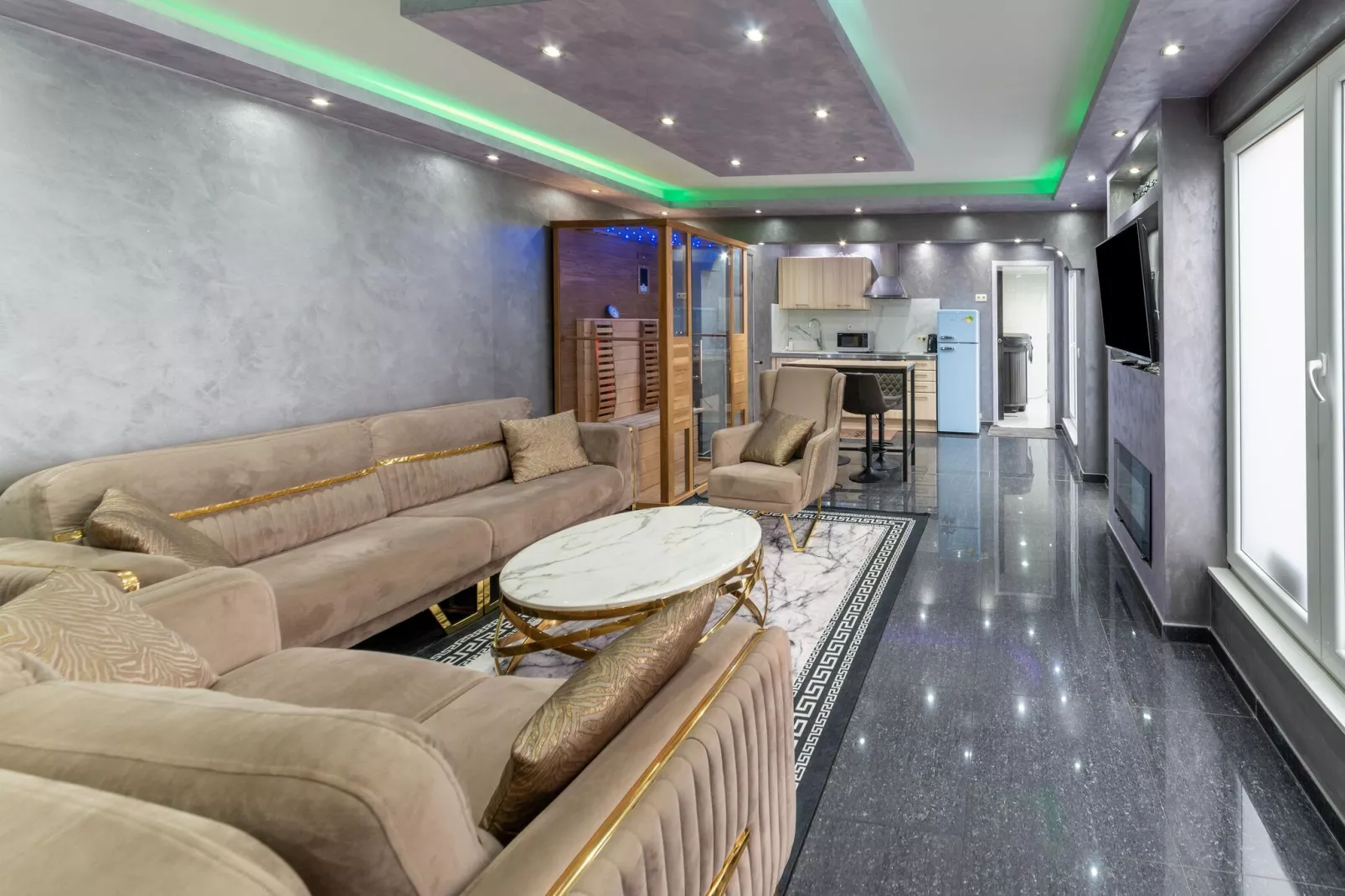 Magnifique maison de vacances pour 10 adultes avec pscine intérieure  Sauna Bains à remous et  Hamam-Salon