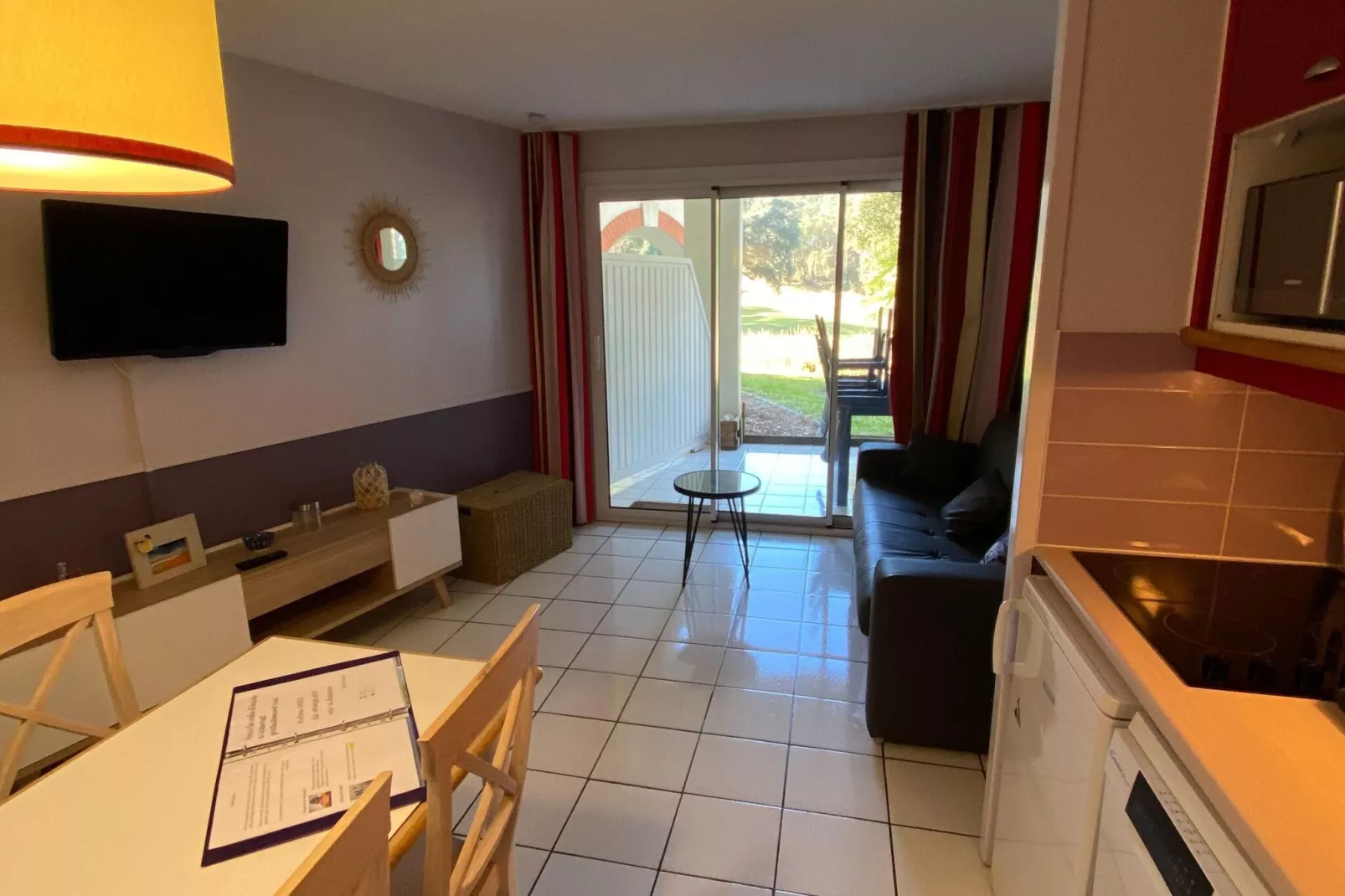 Appartement entre Golf et Océan-Wohnzimmer