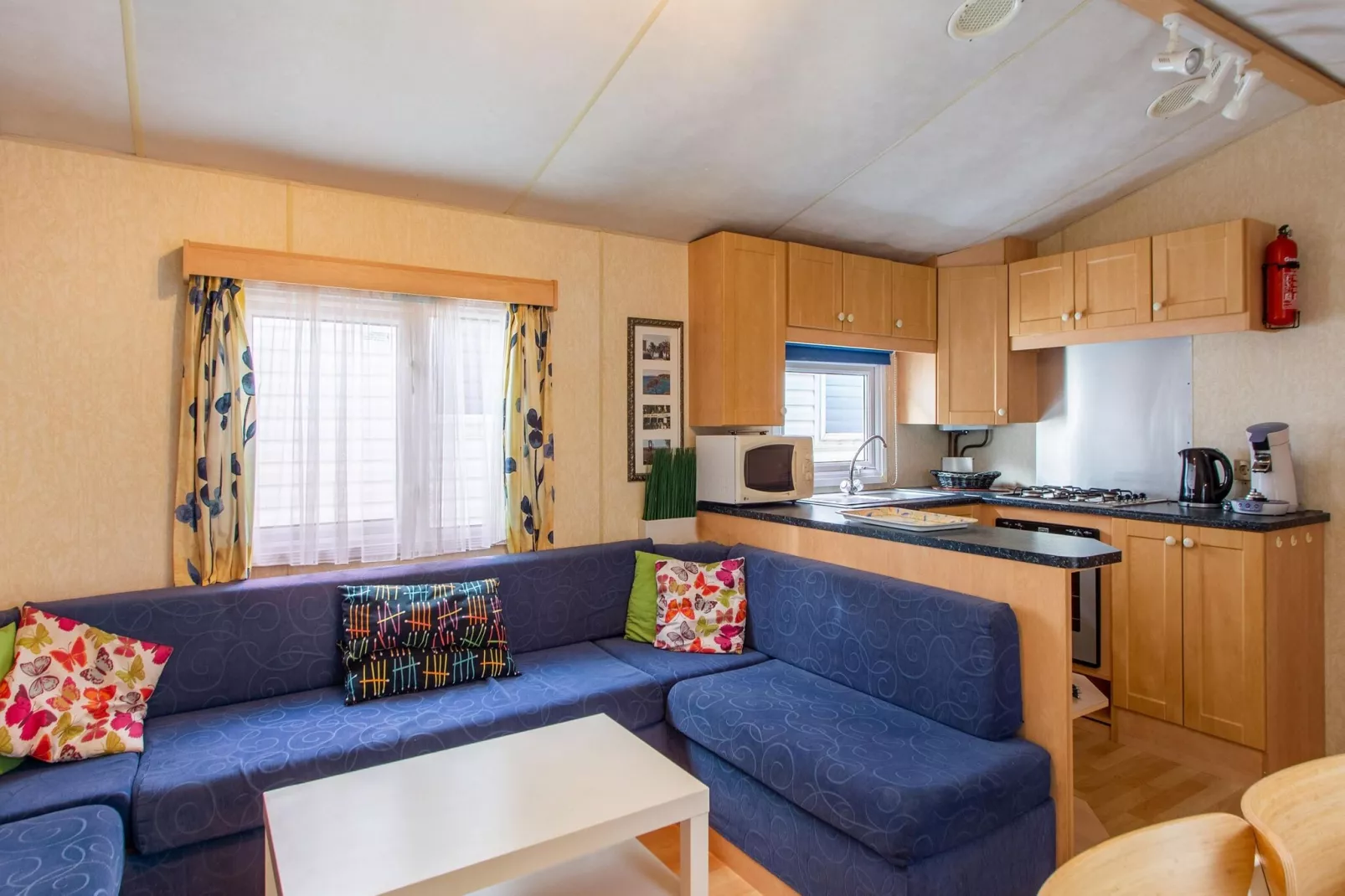 Mobilhome Valrose-Living room