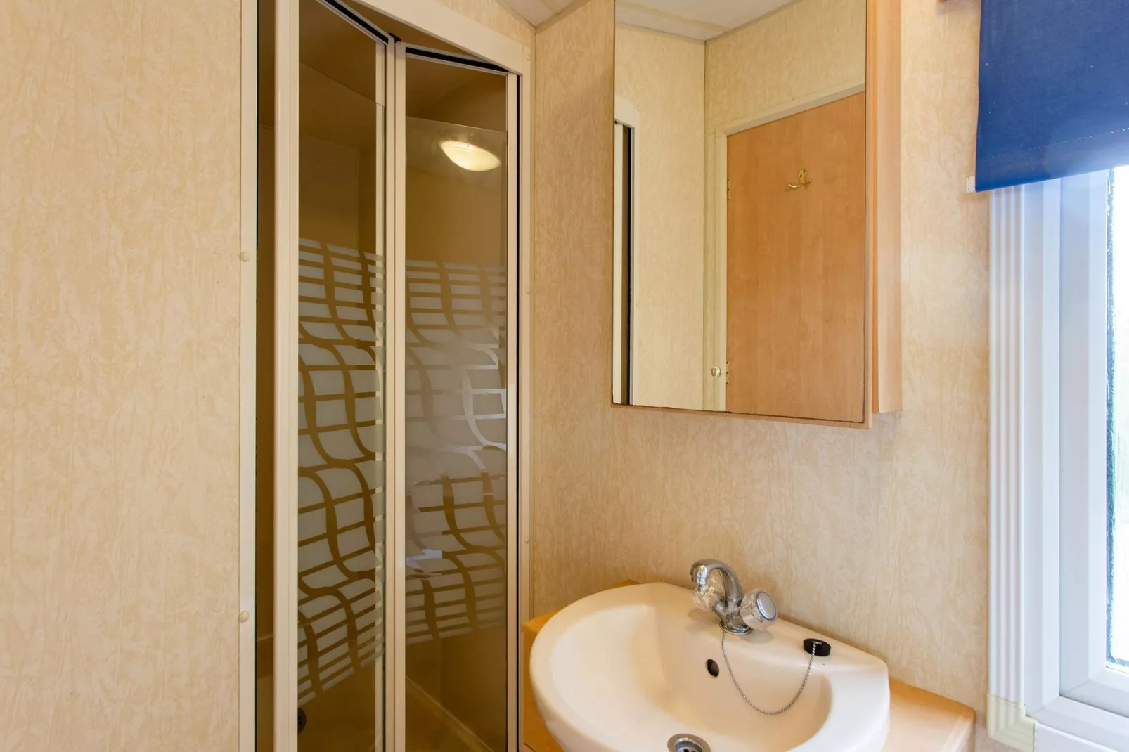 Mobilhome Valrose-Bathroom