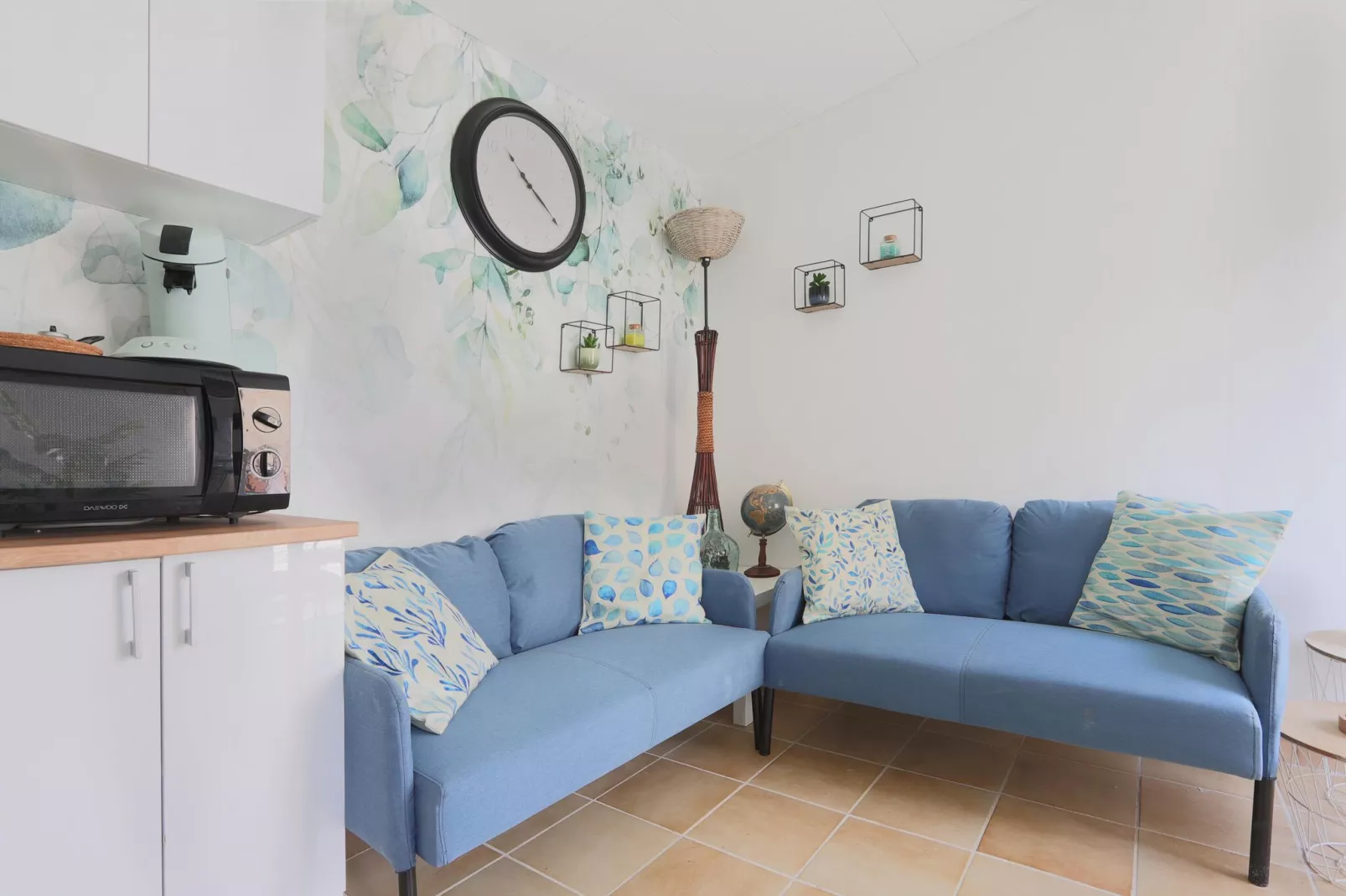 COMBO AVEC PISCINE-Living room