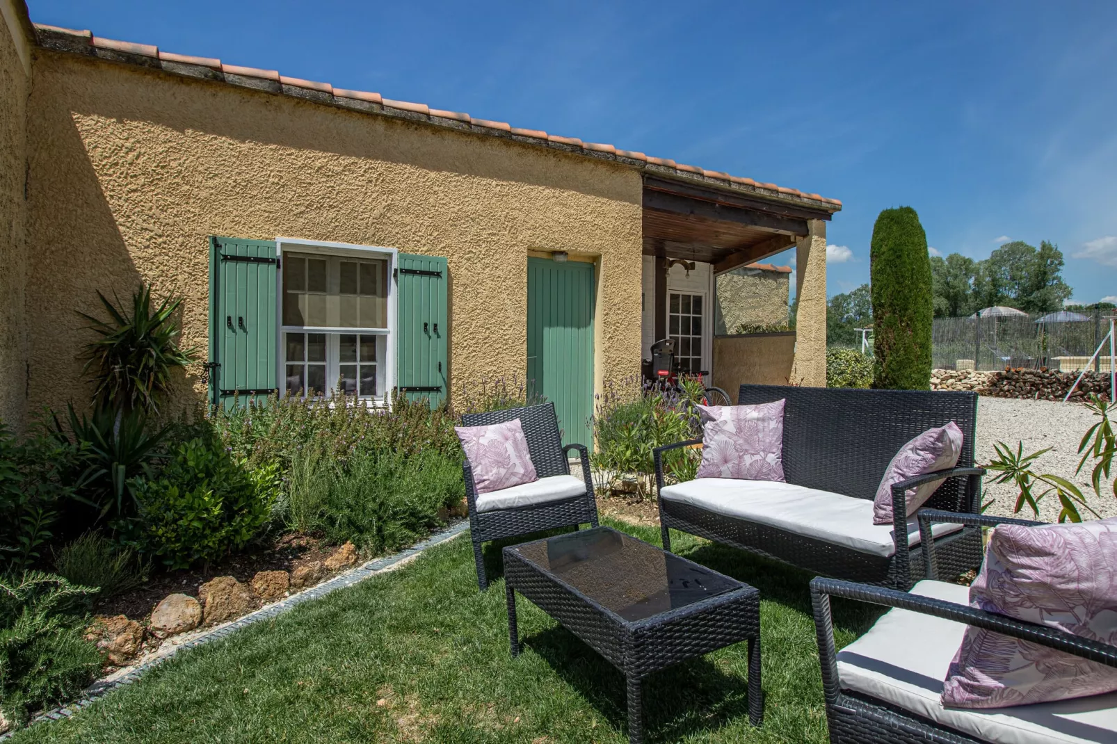 COMBO AVEC PISCINE-Exterior summer
