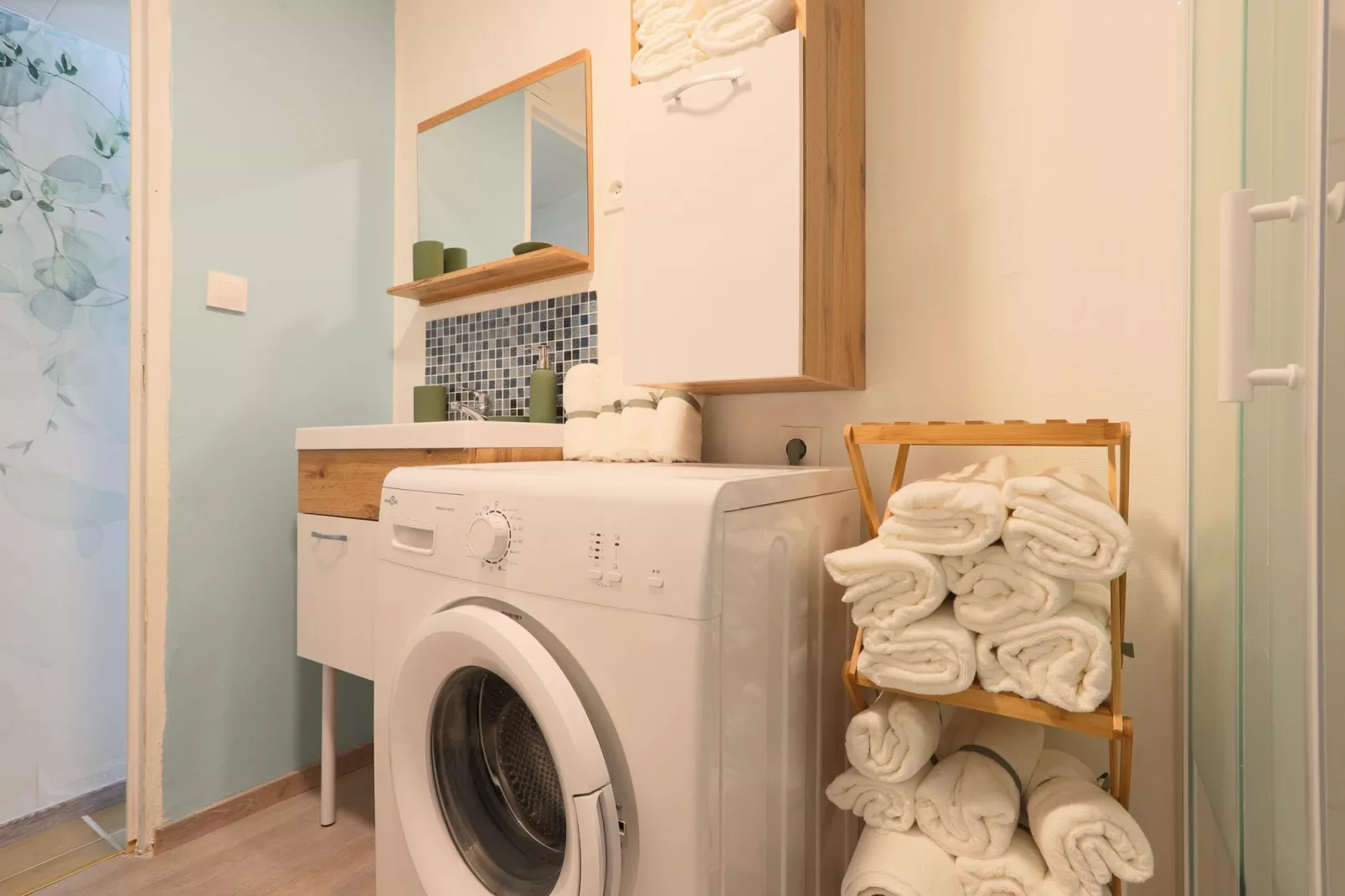 COMBO AVEC PISCINE-Bathroom