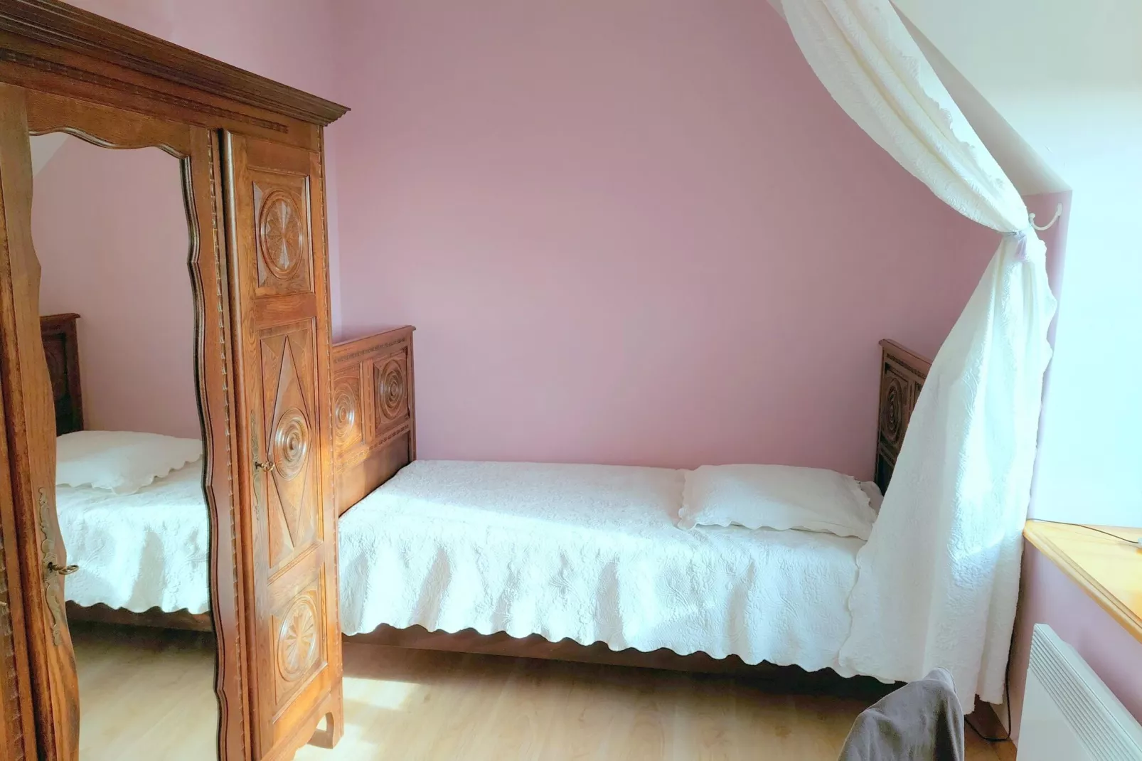 Steinhaus in unmitelbarer Meernähe Lannilis-Bedroom