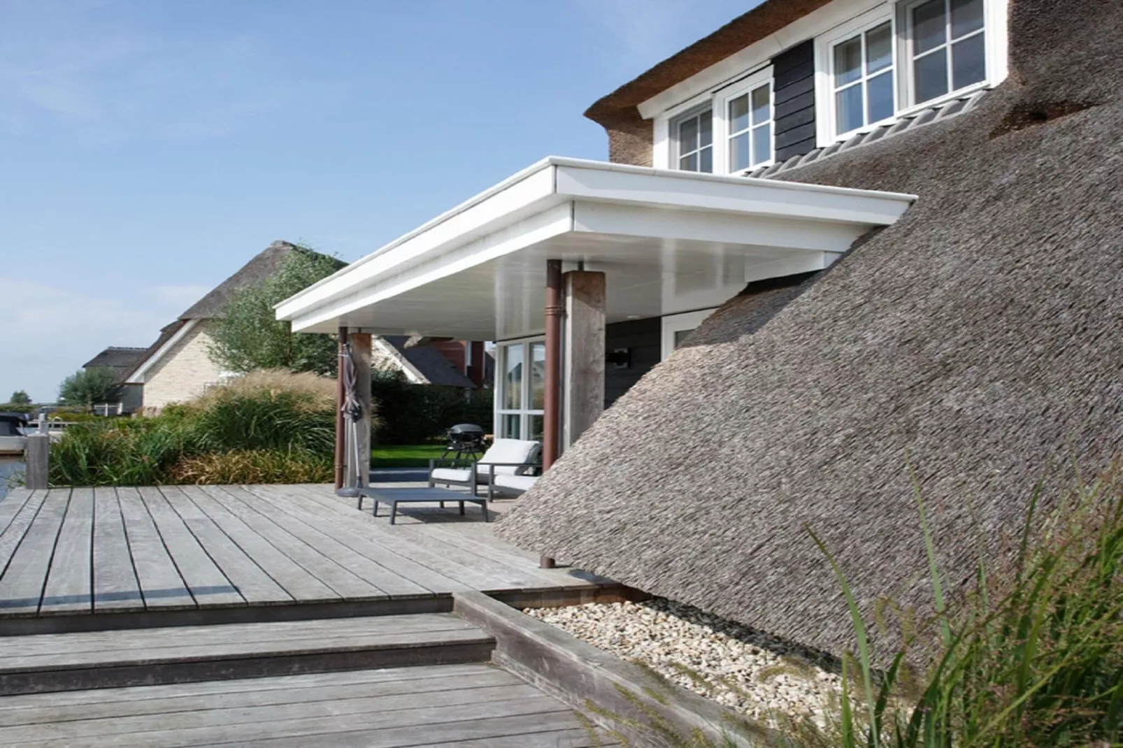 Friese Meren Villa's 22-Terrace balcony