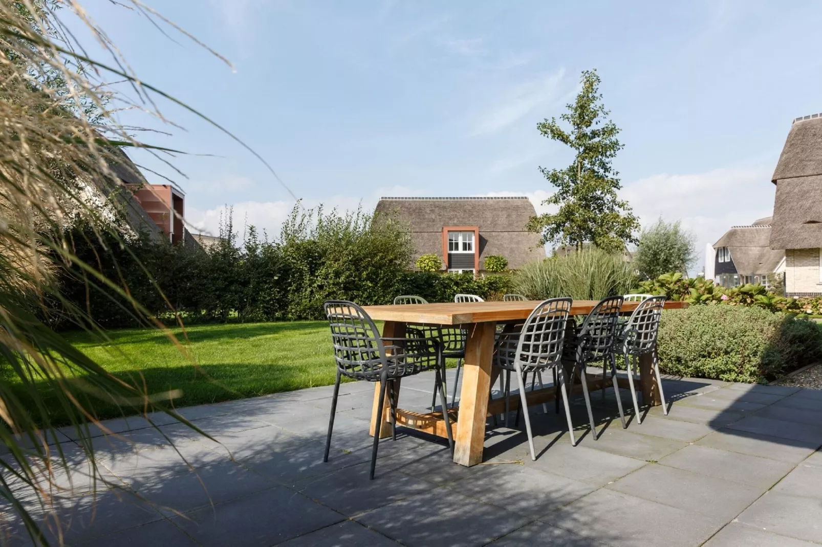 Friese Meren Villa's 22-Gardens summer